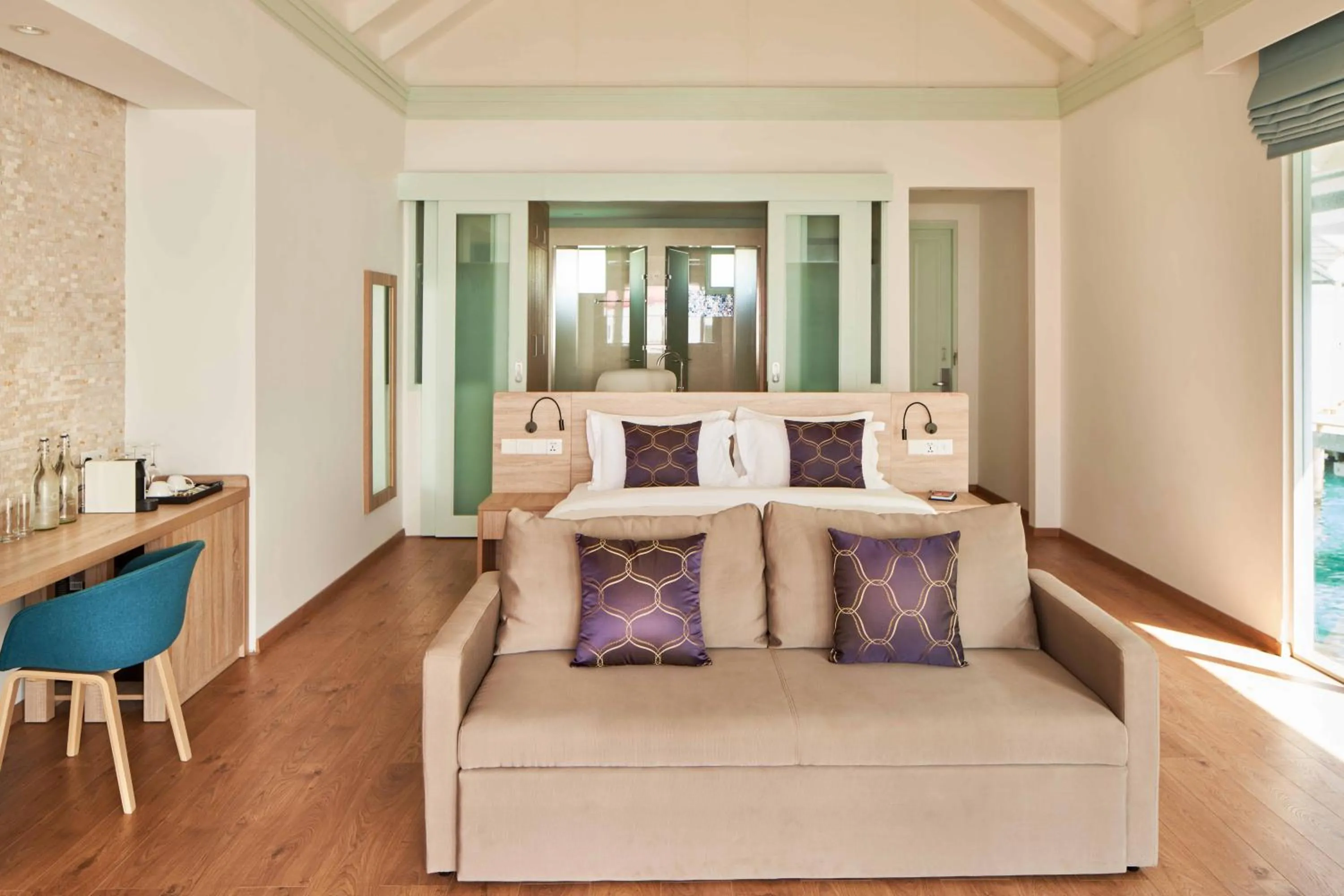 Bed in Siyam World Maldives - 24-Hour Premium All-inclusive with Free Transfer