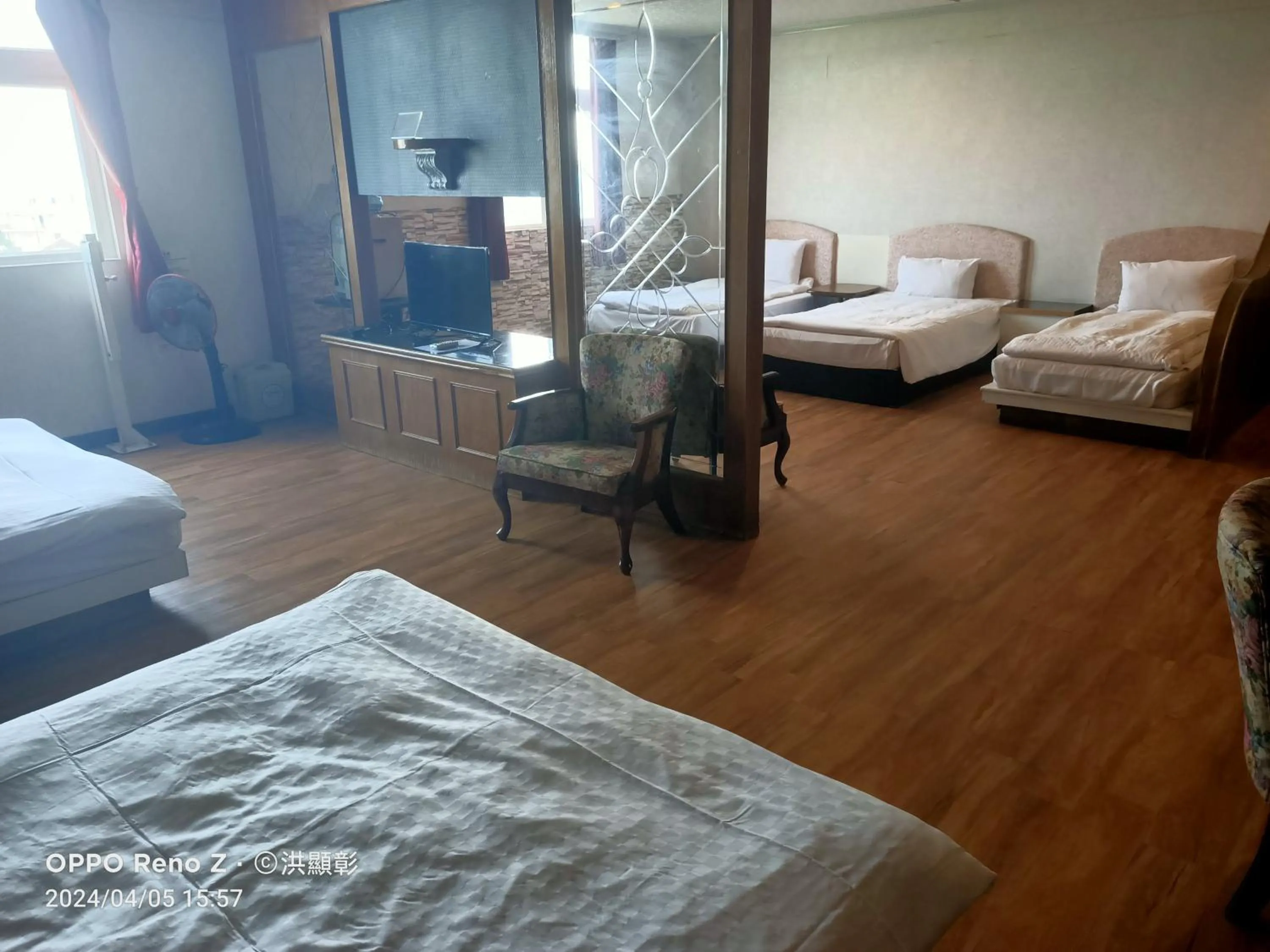 Photo of the whole room, Bed in 夏威夷酒店Melody Hawaii Hotel
