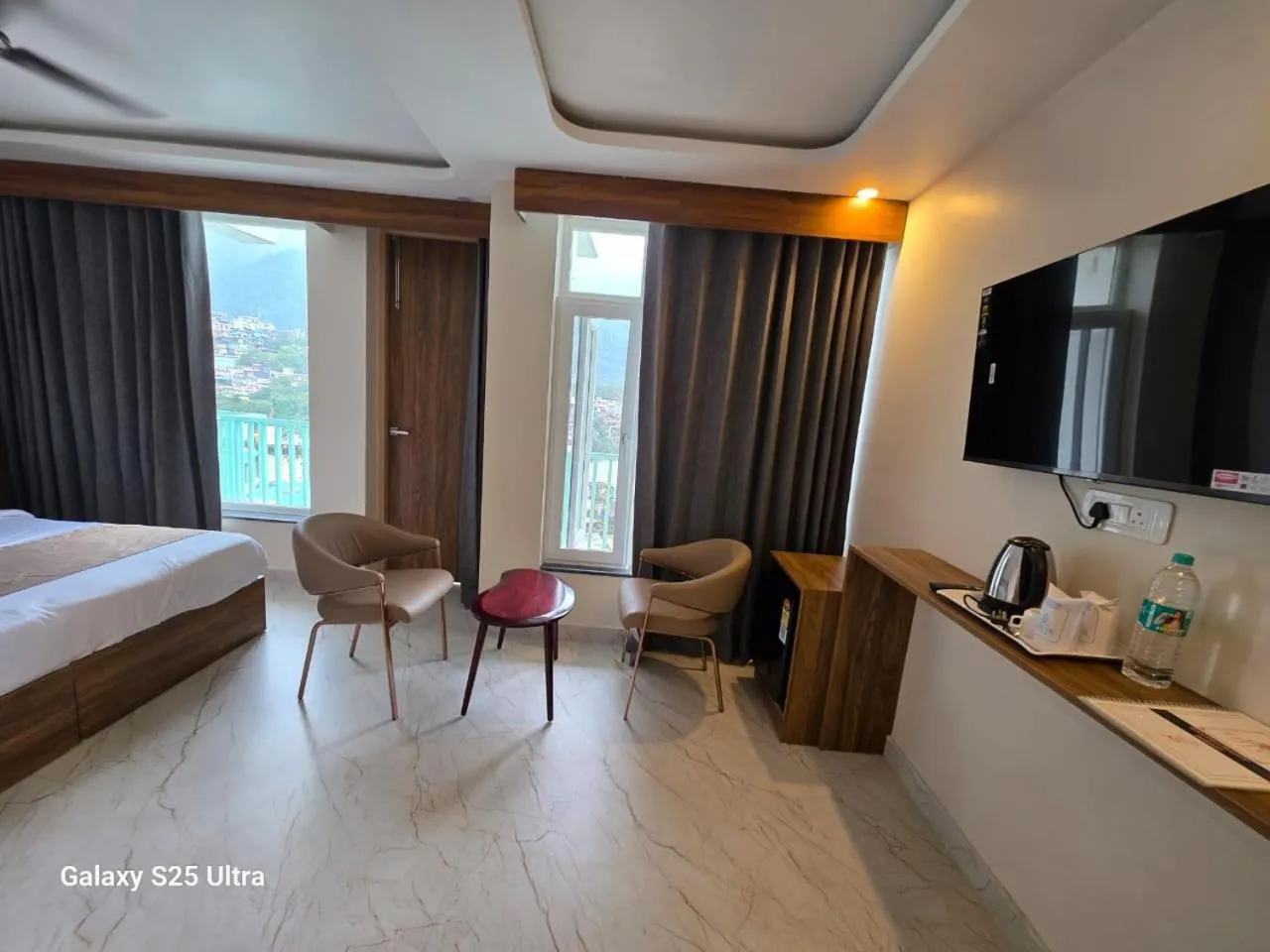 TV and multimedia, Bed in Hotel Shiva Yog Sthal