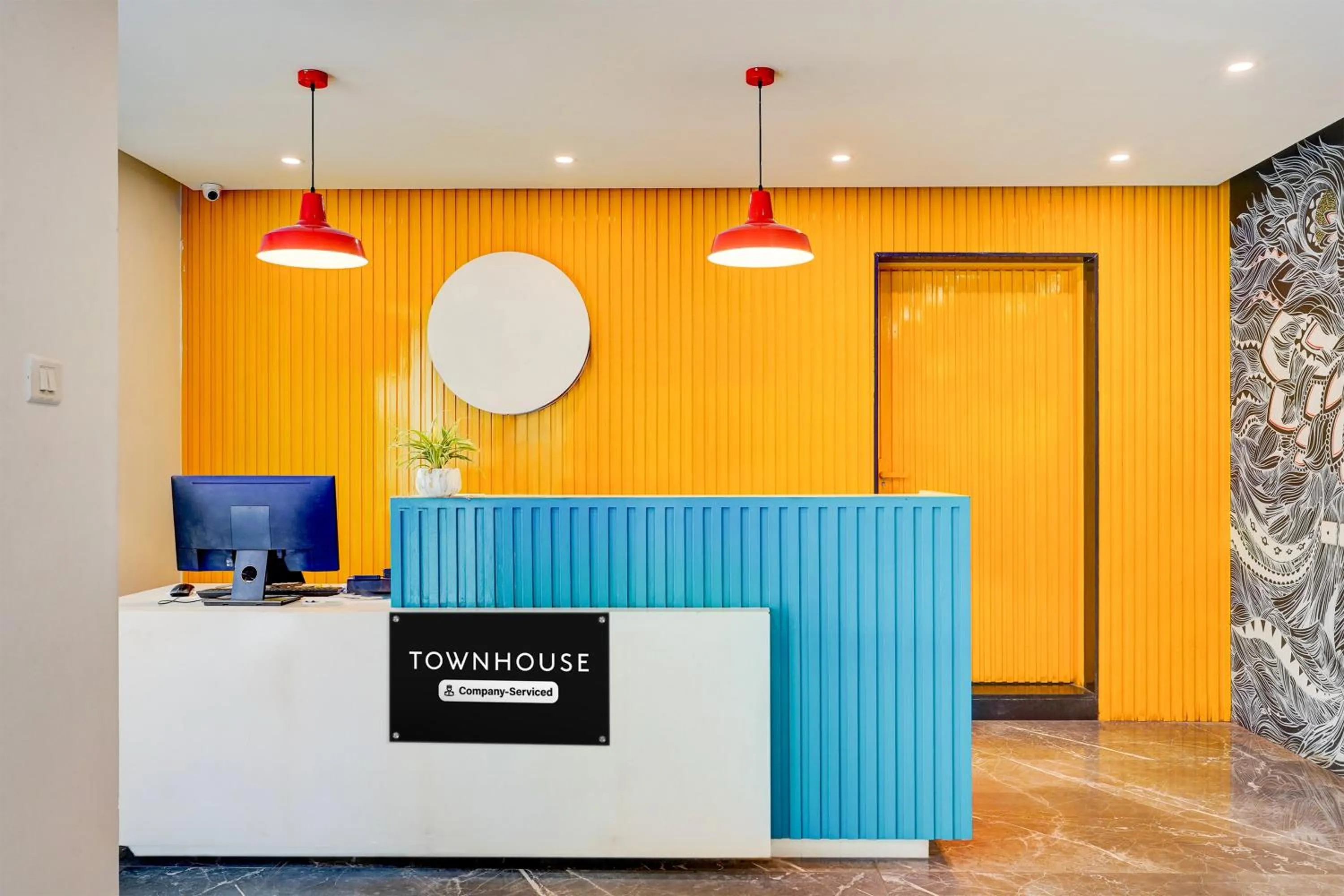 Lobby or reception in Super Townhouse Hebbal