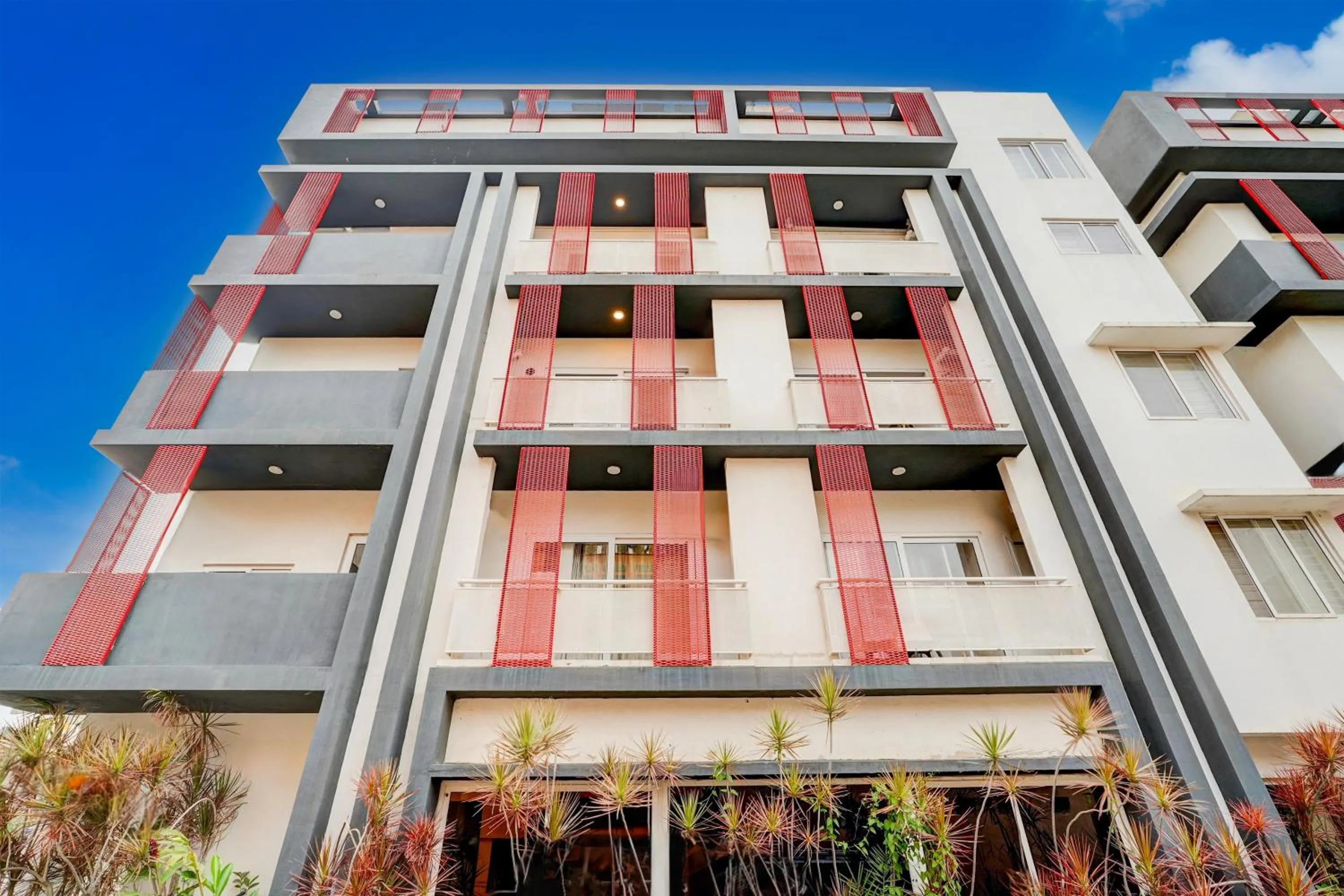 Facade/entrance in Super Townhouse Hebbal