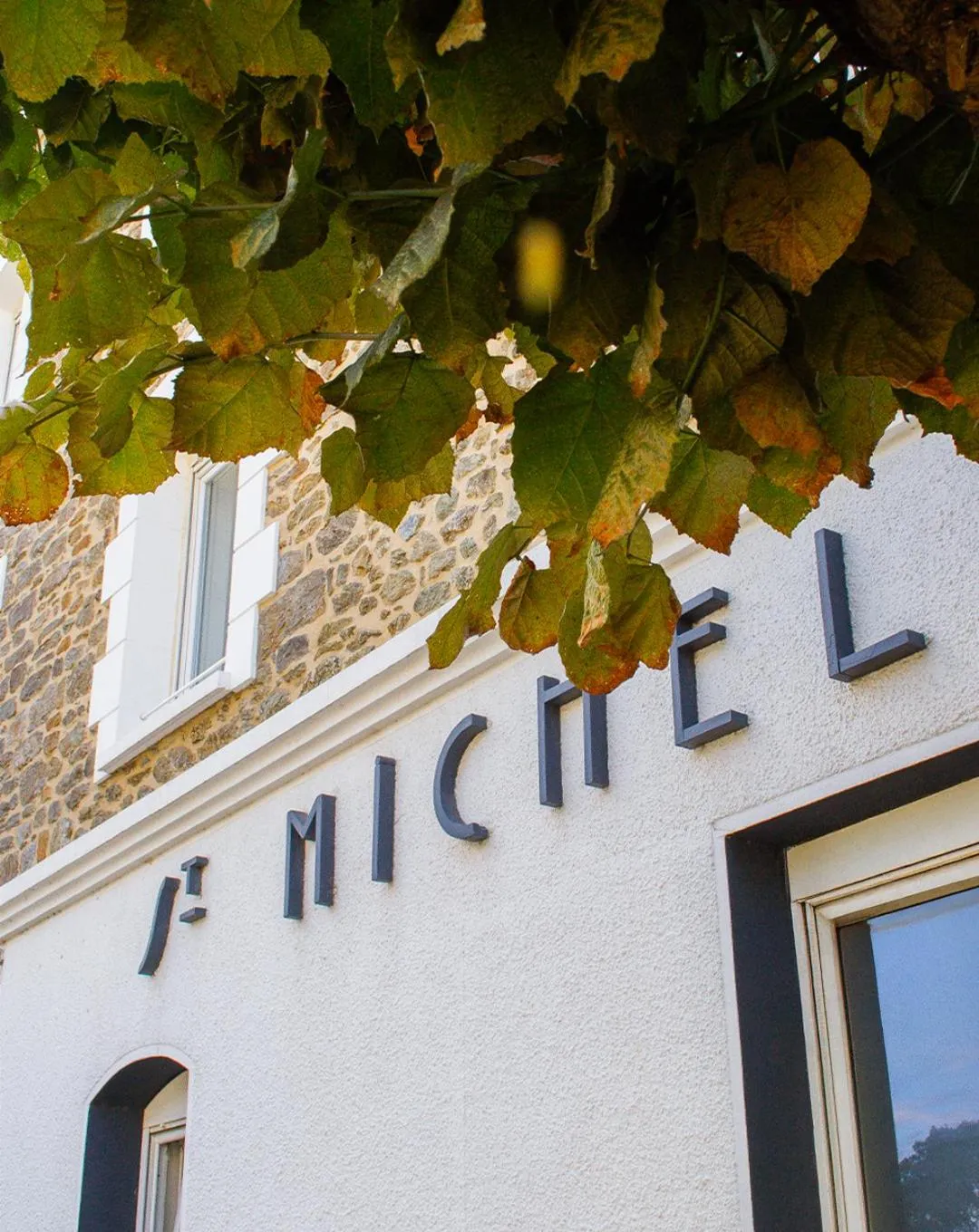 Property building in Hotel Saint-Michel