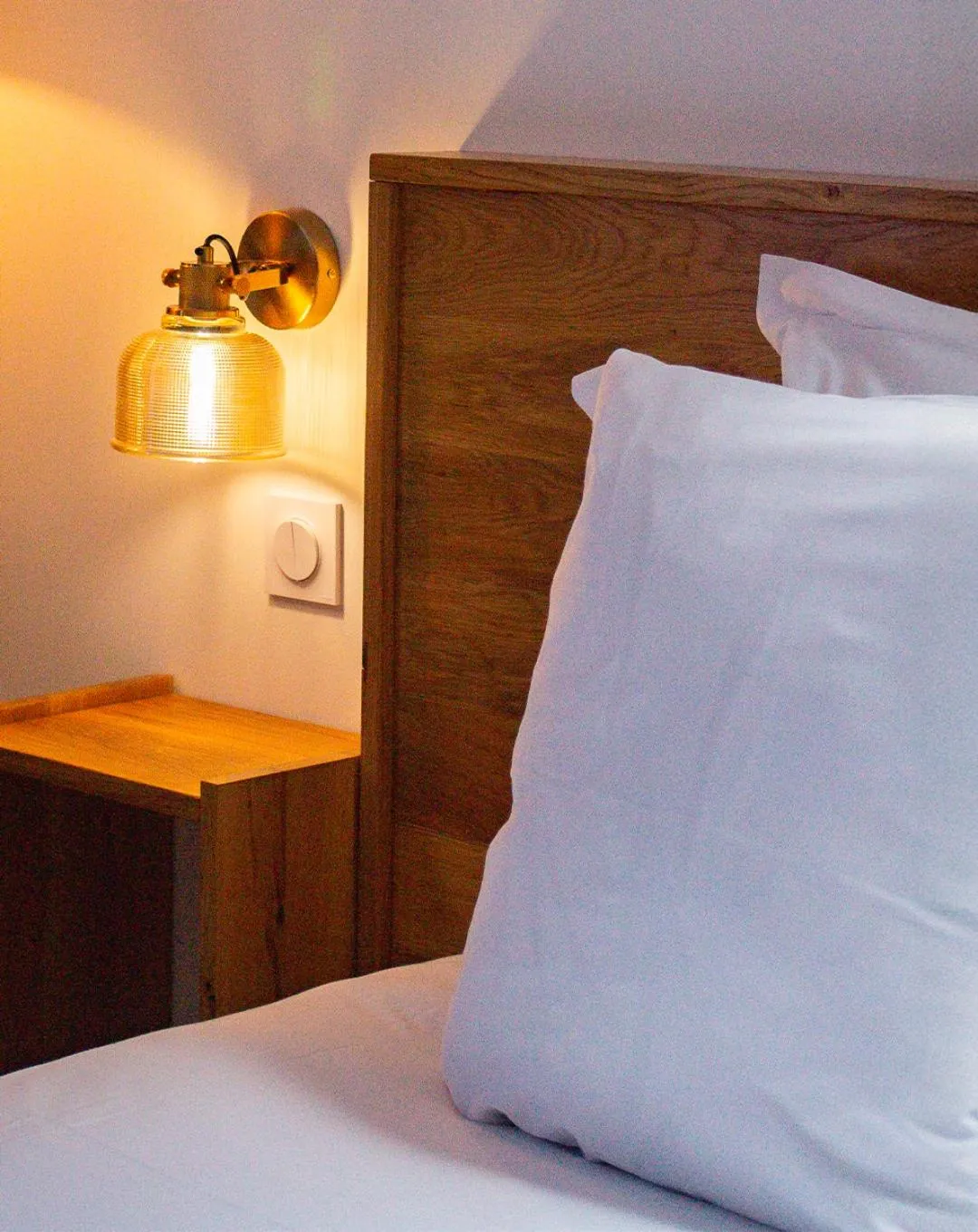 Bed in Hotel Saint-Michel