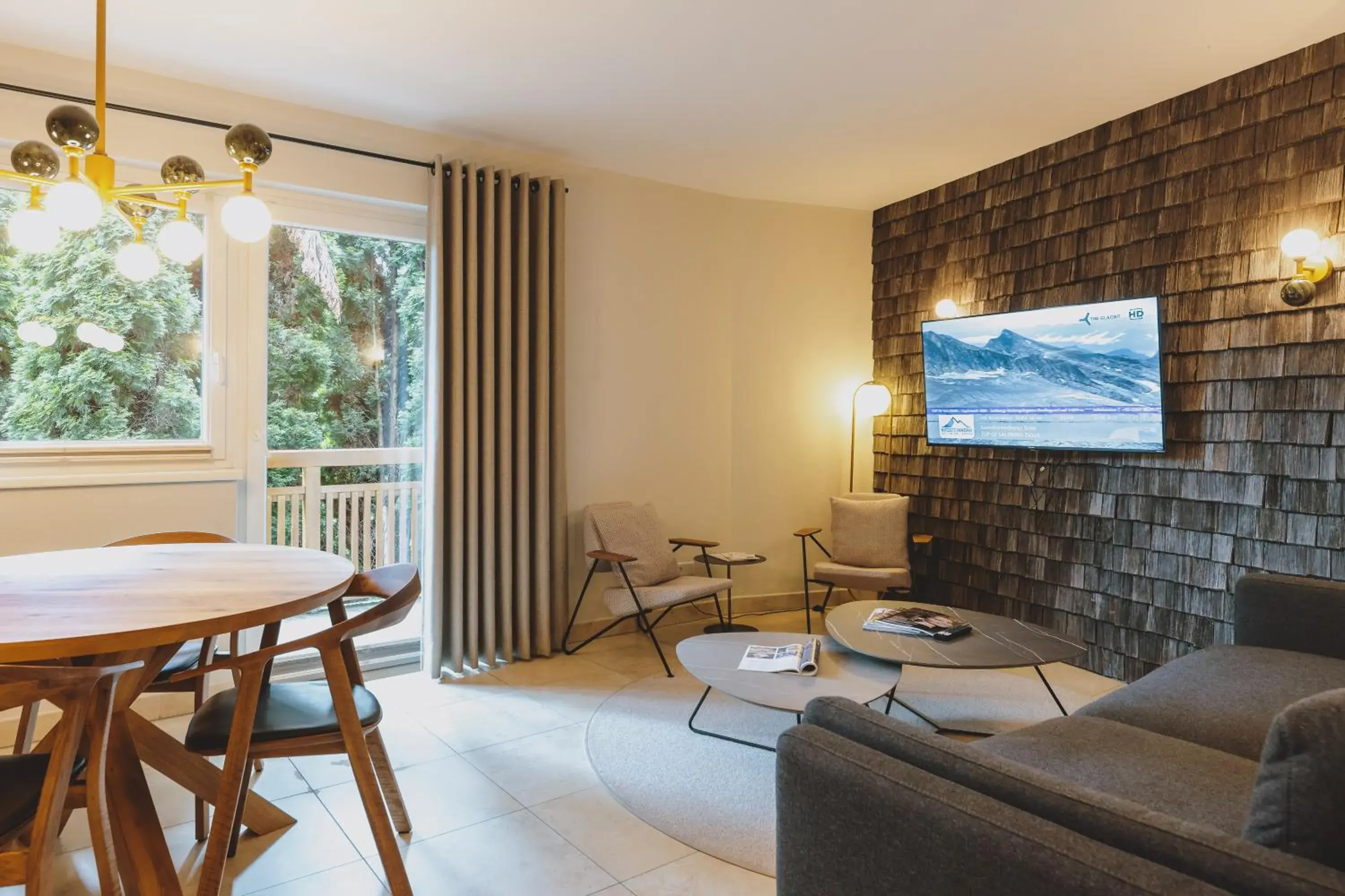 Suite with Balcony and with Free Tauern Spa Entry in Auhof Wirtshaus & Suiten Suite with Balcony and with Free Tauern Spa Entry in Auhof Wirtshaus & Suiten