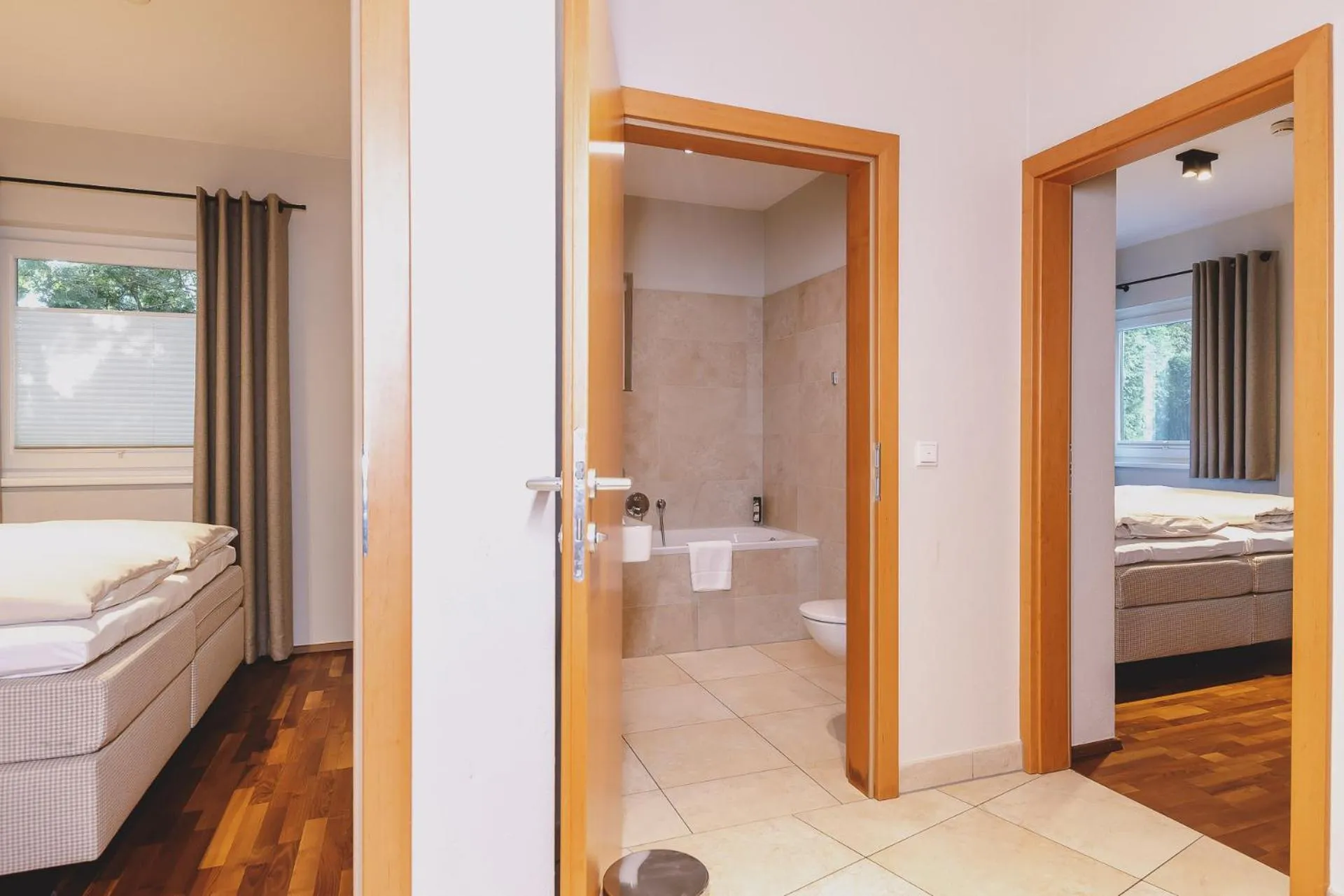 Bed in Auhof Wirtshaus & Suiten