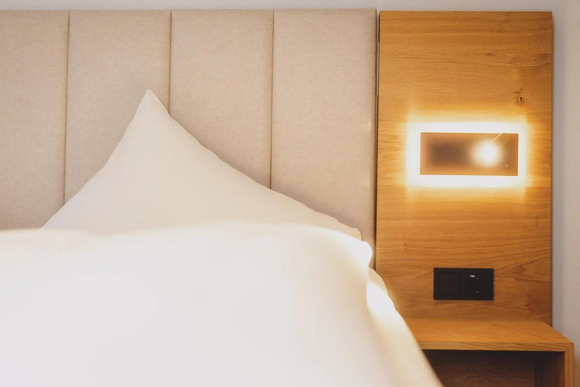 Bed in Auhof Wirtshaus & Suiten