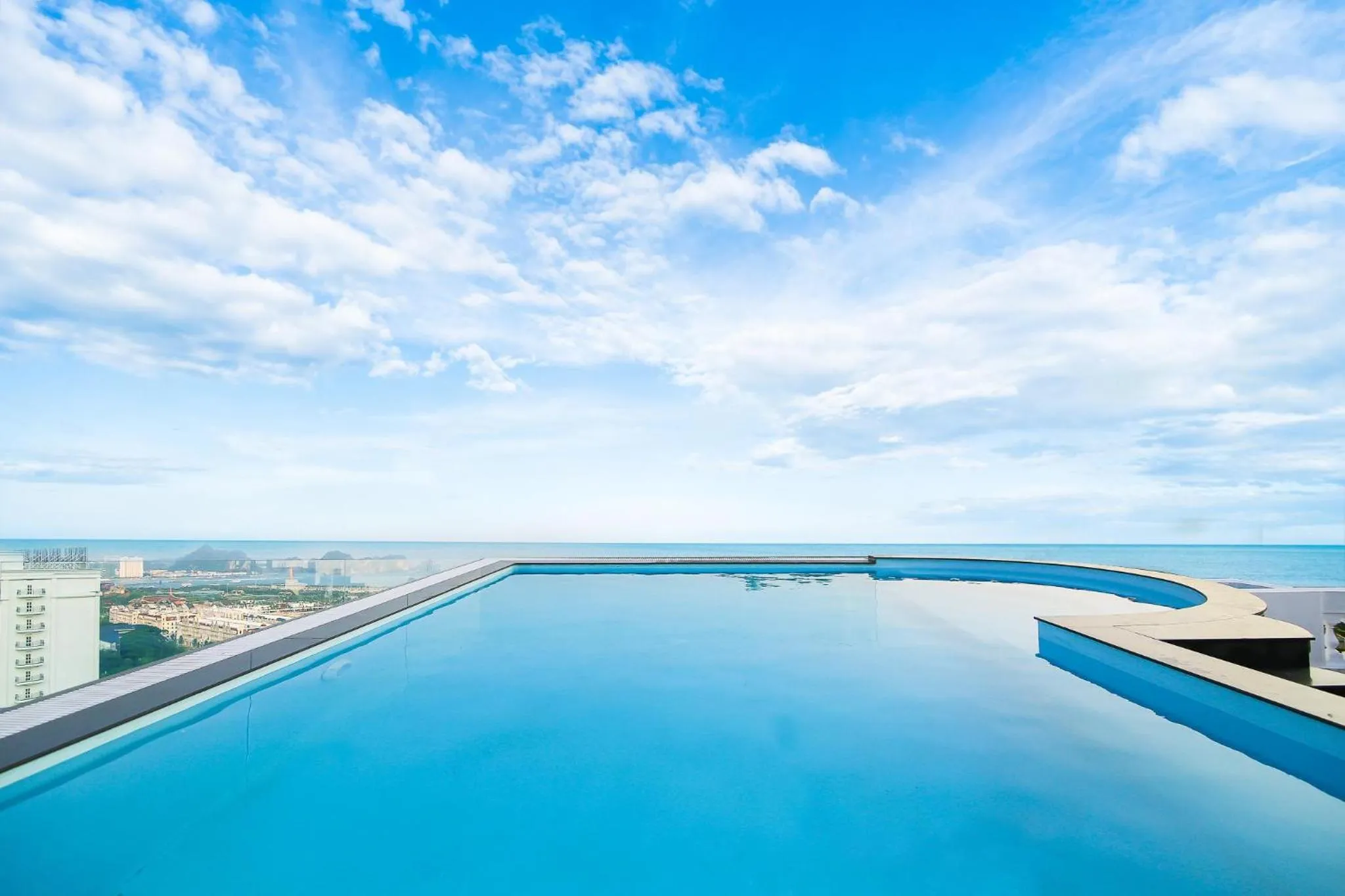 Swimming pool in La Stella Hotel