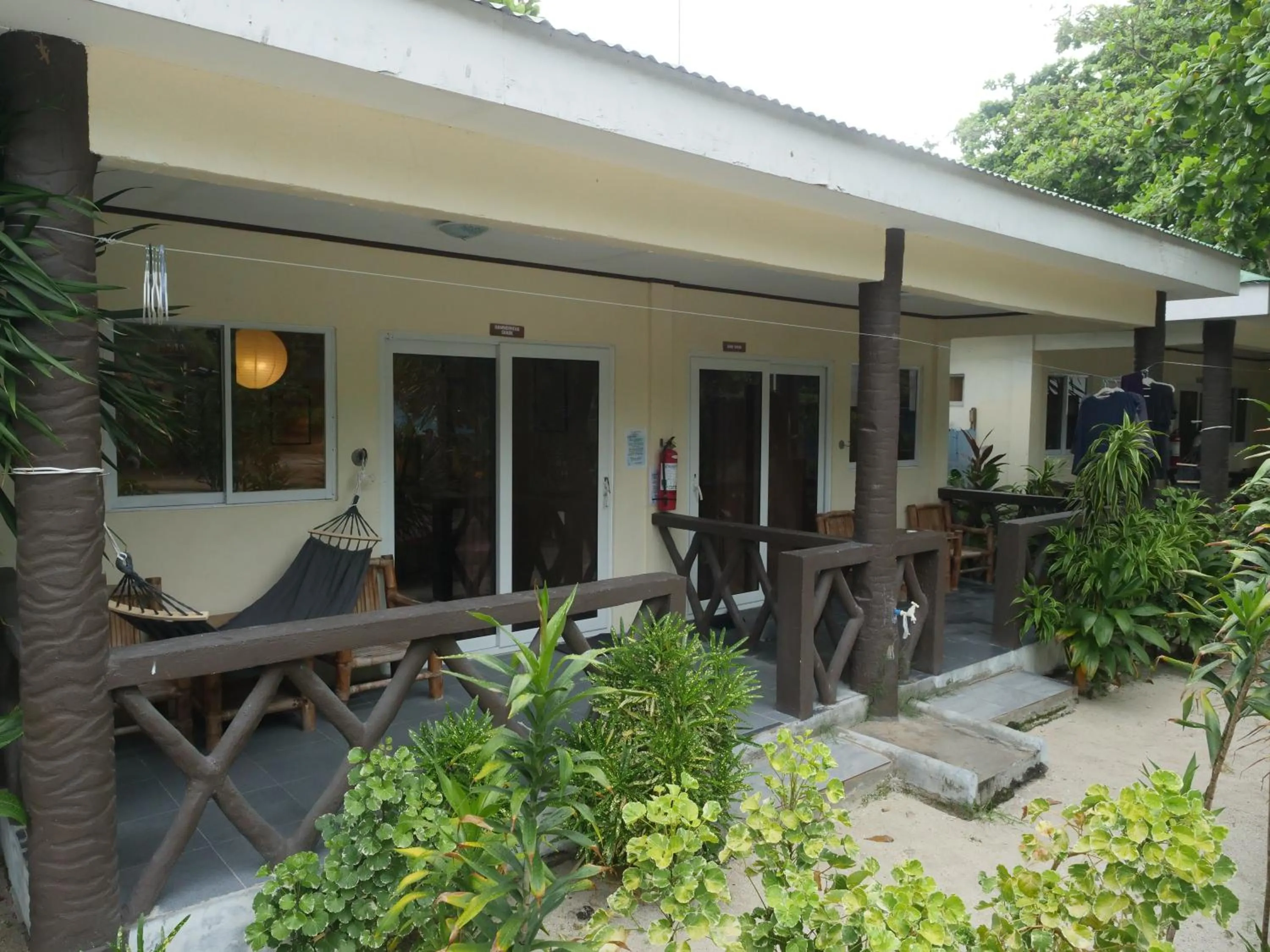 The Shark's Tail Dive Resort