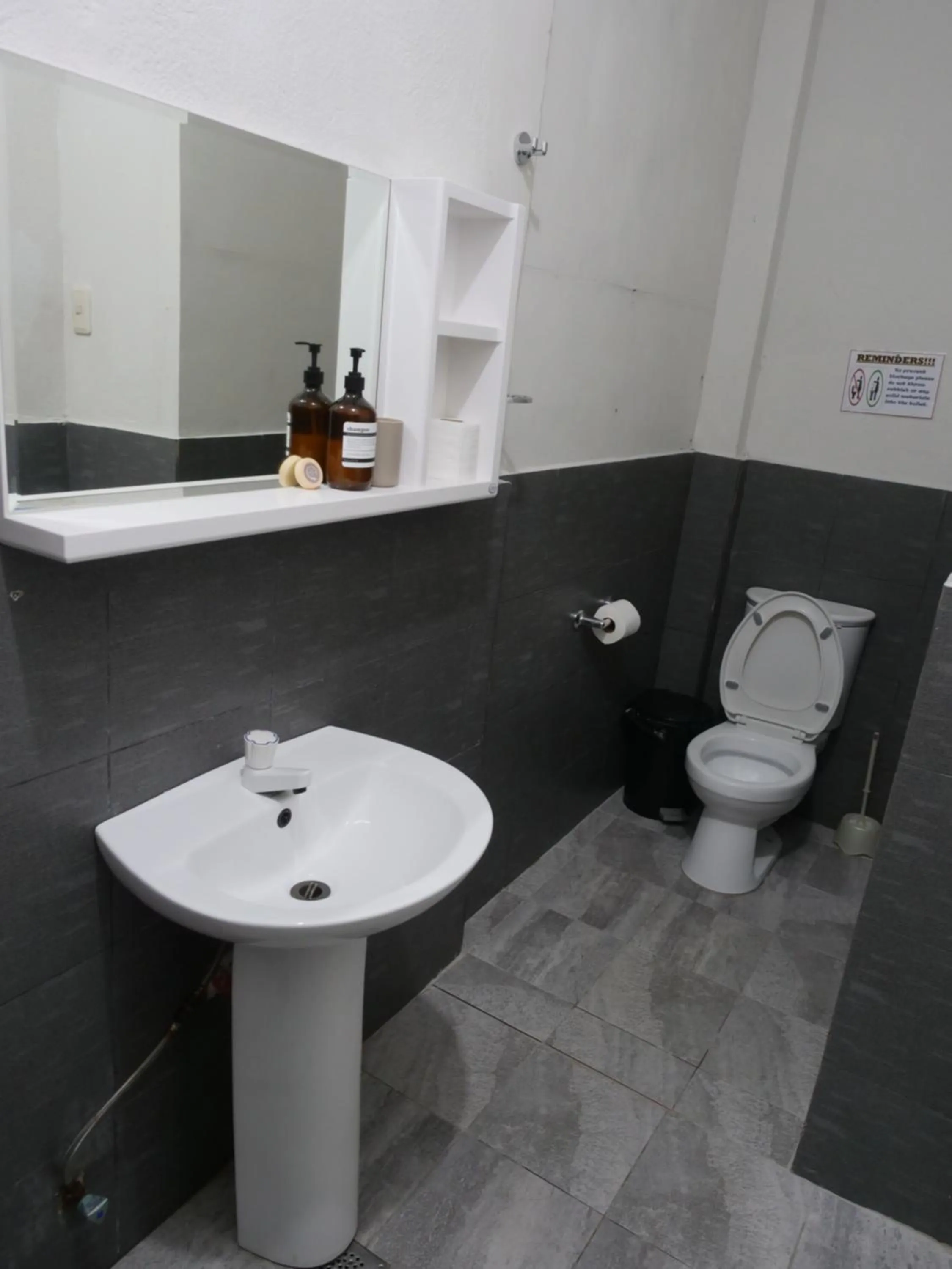 The Shark's Tail Dive Resort