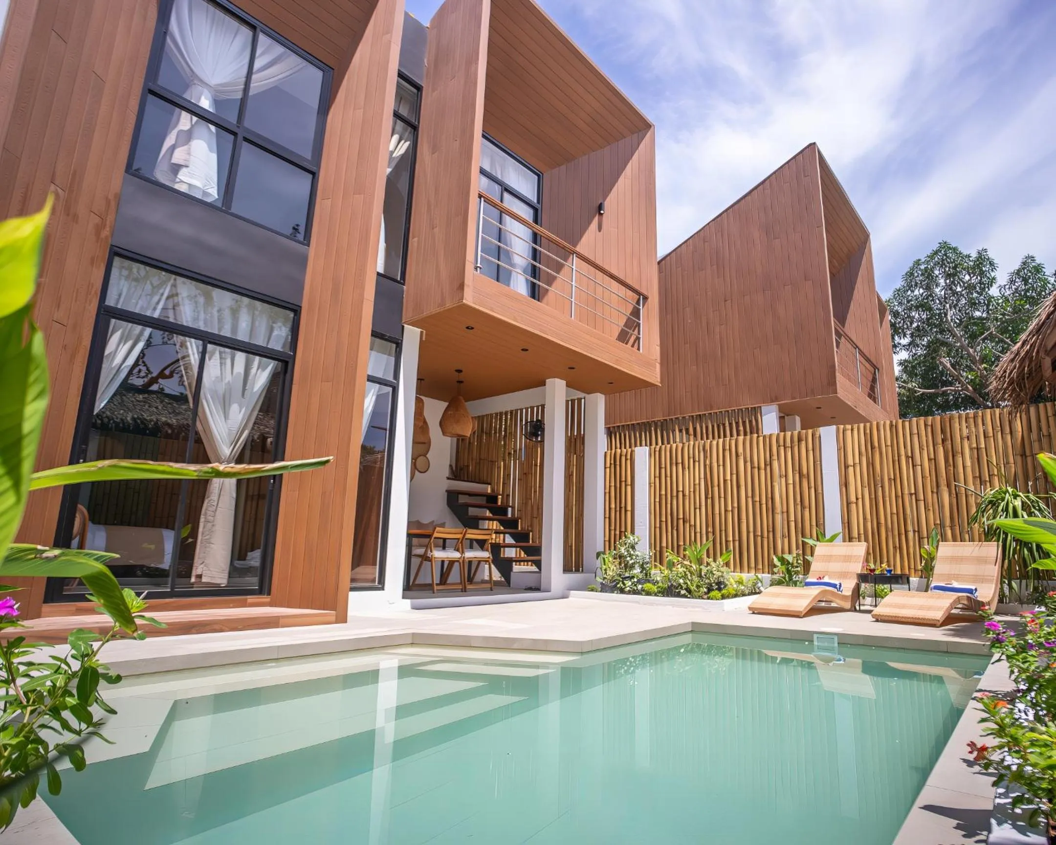 Patio in Bird of Paradise