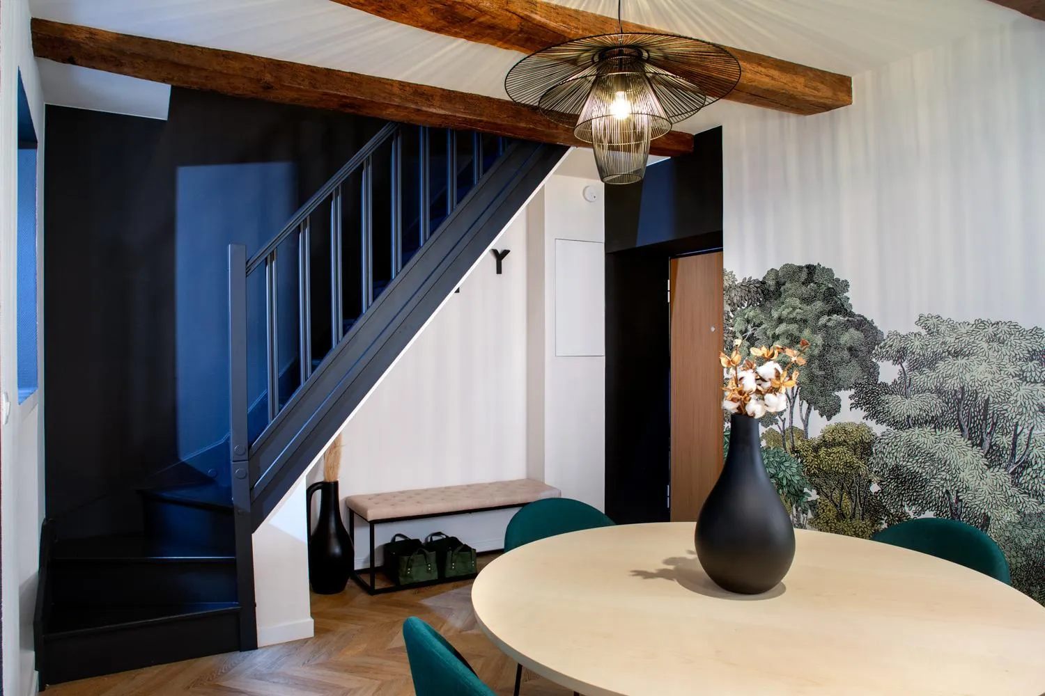 Dining area in Maison Tillot