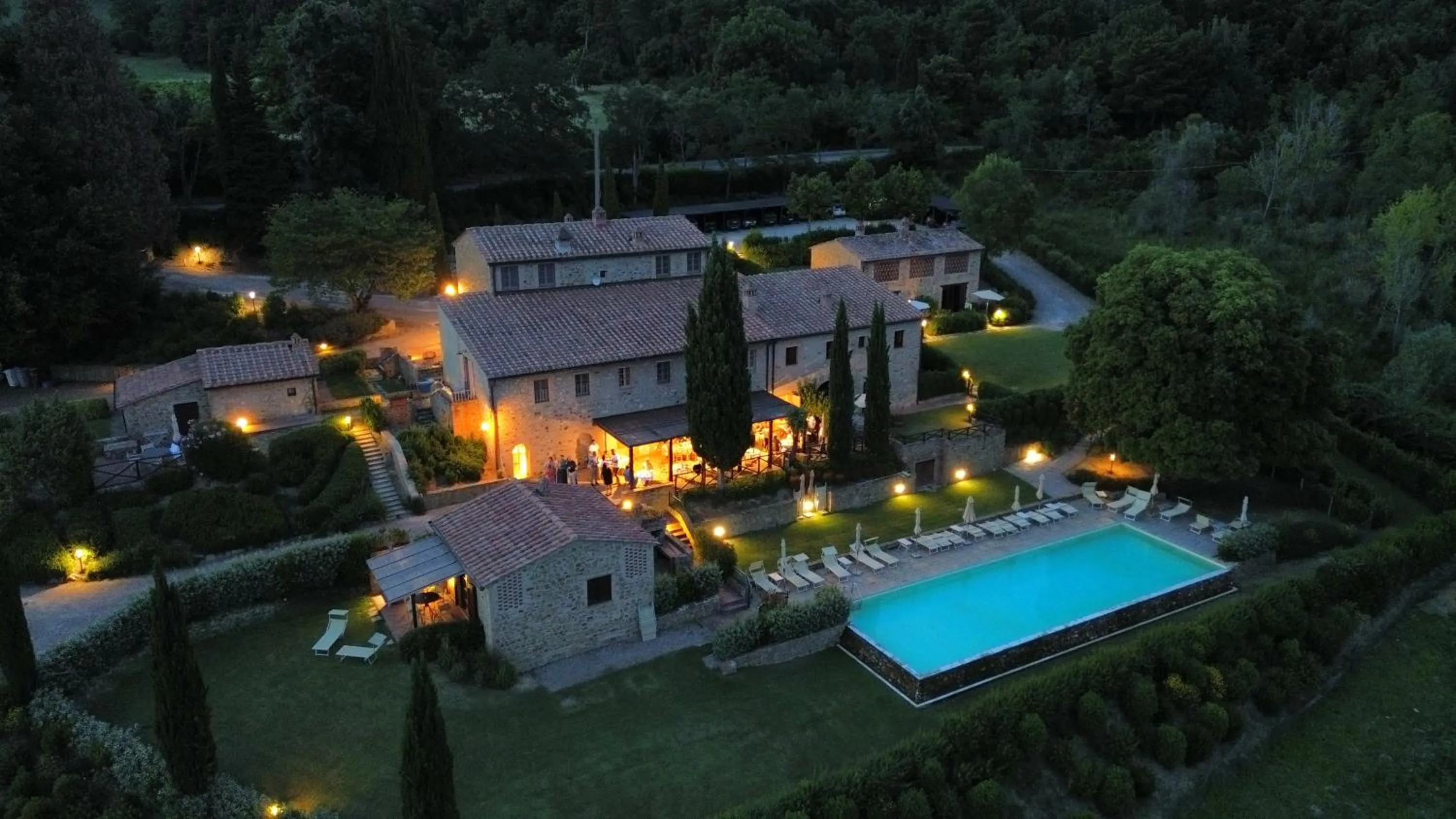 Property building in Il Defizio