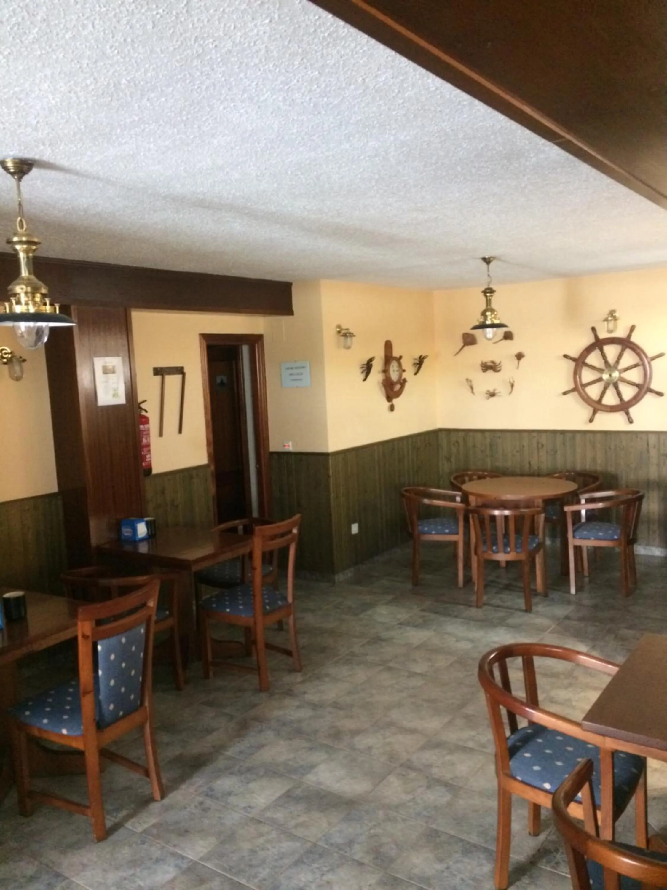 Lounge or bar in Hotel Brisamar