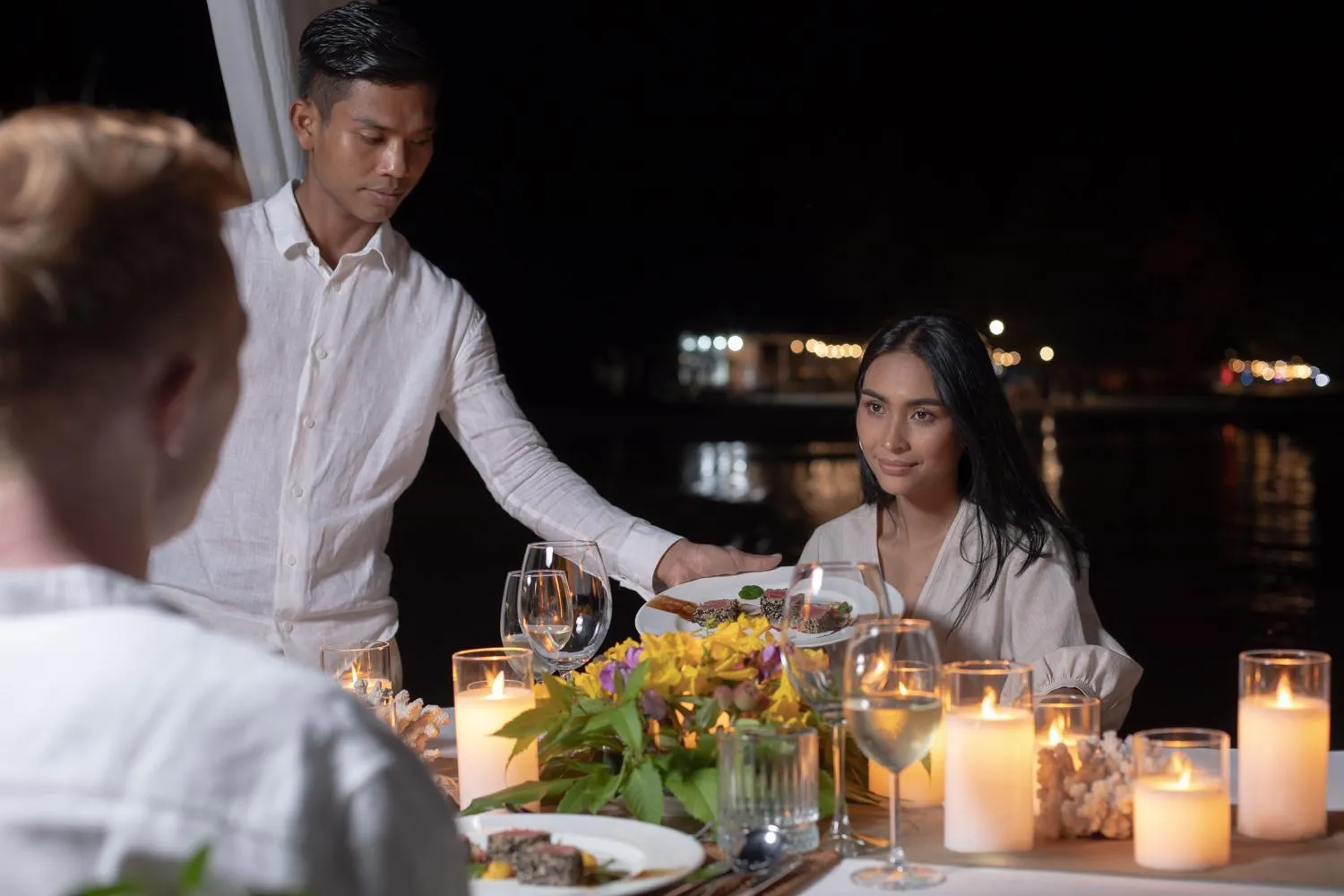 La Passion by Achariyak