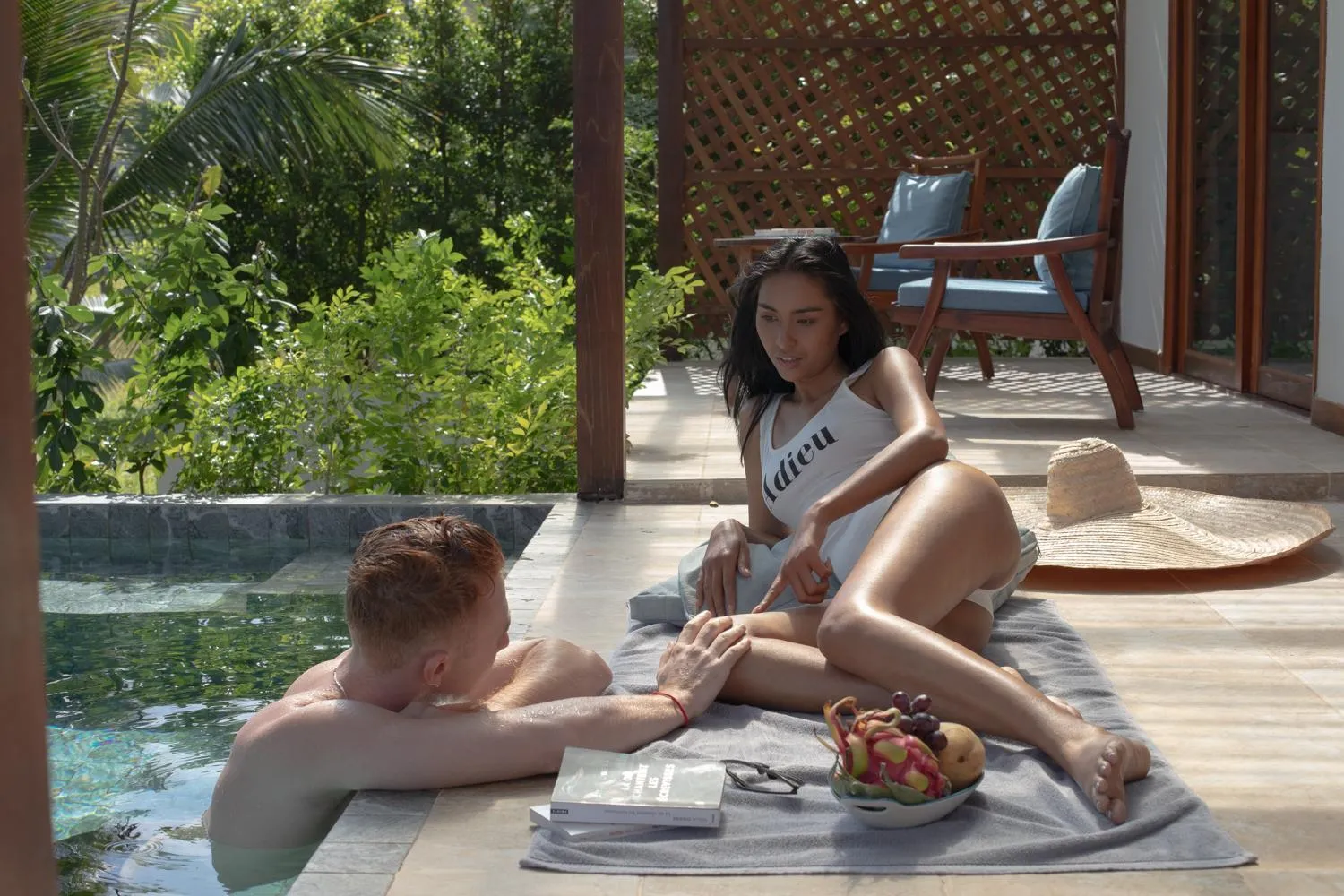 People in La Passion by Achariyak