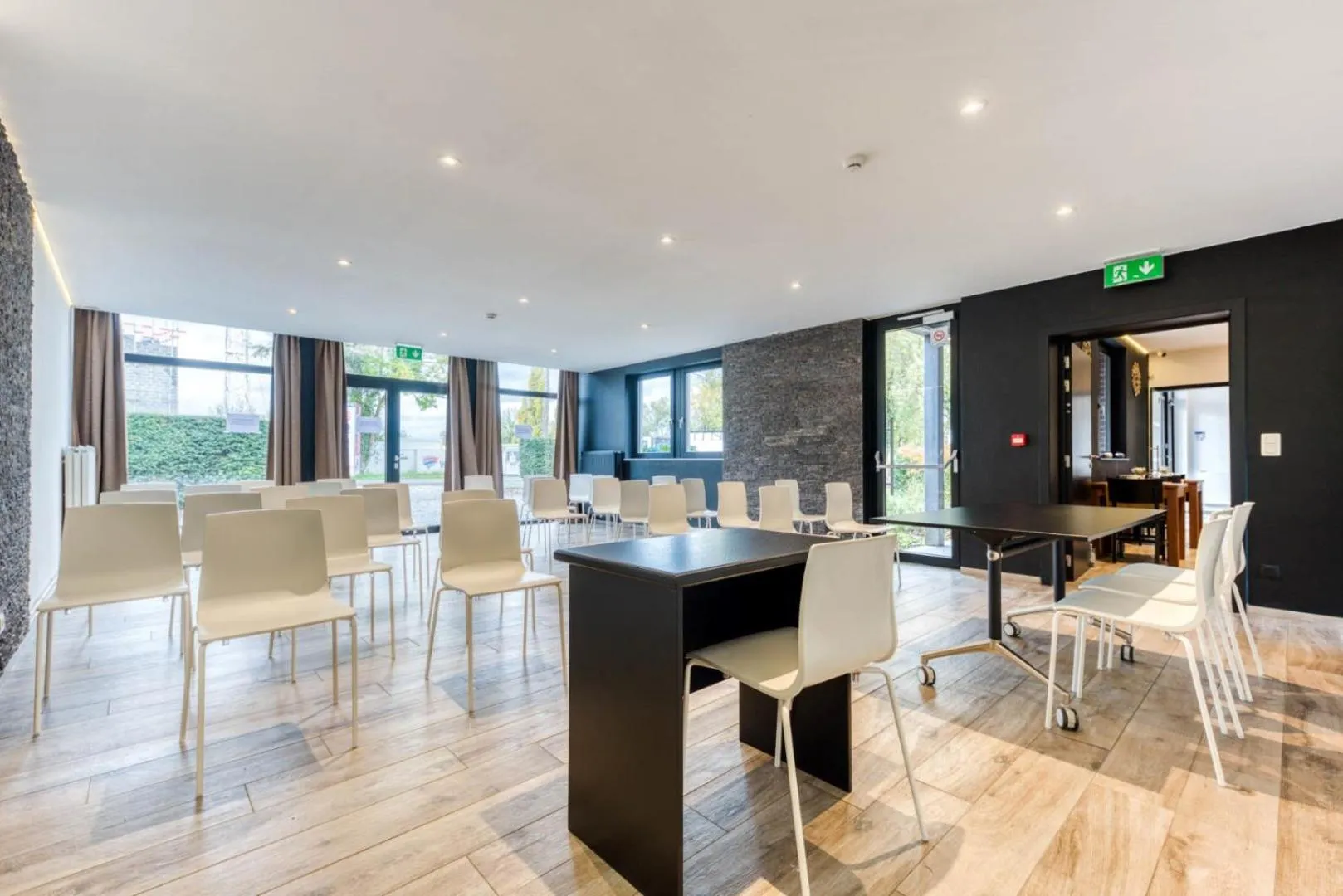 Meeting/conference room in Hôtel Mosa