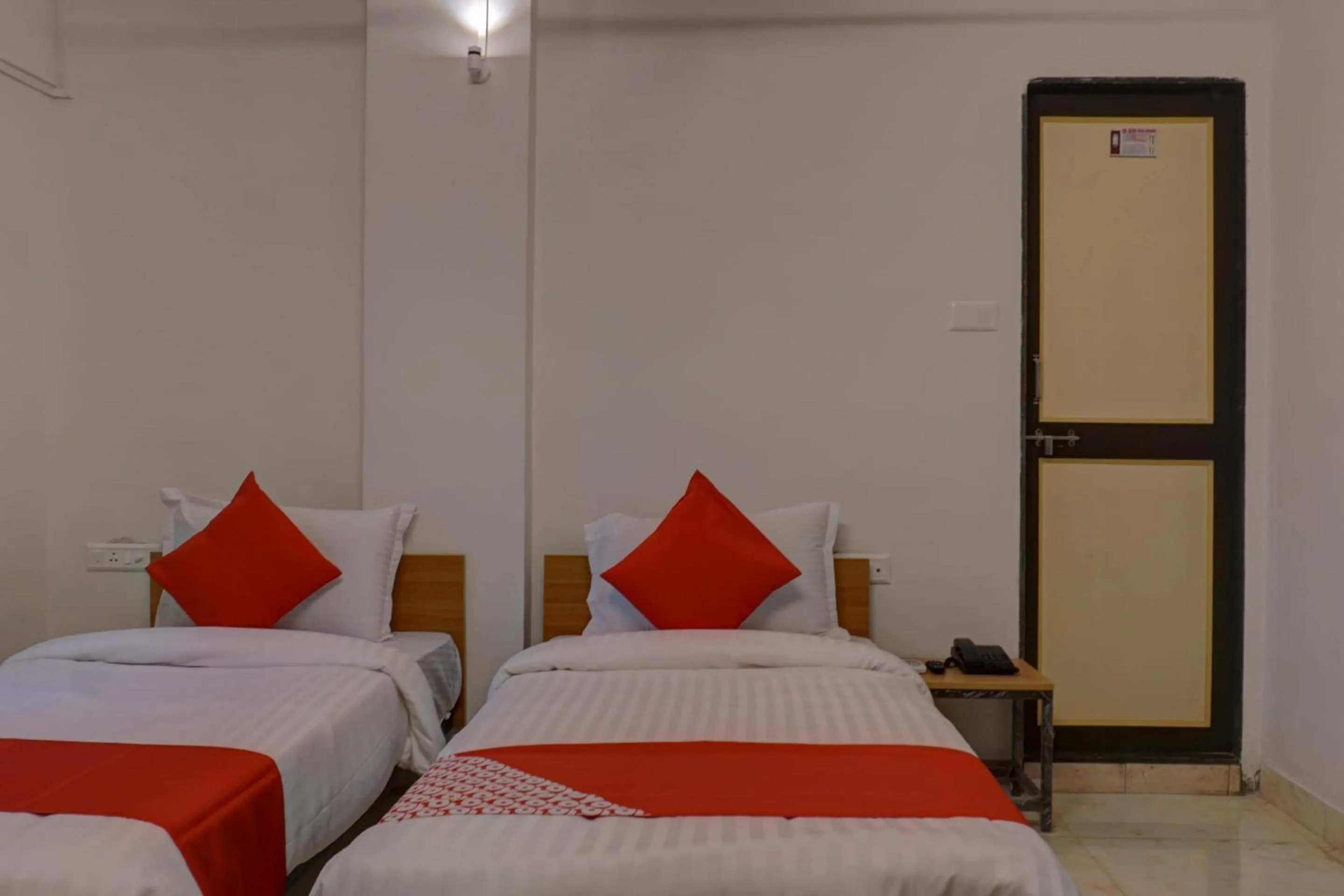 Bedroom in Hotel O Sbk Icon Near Fun Time Multiplex