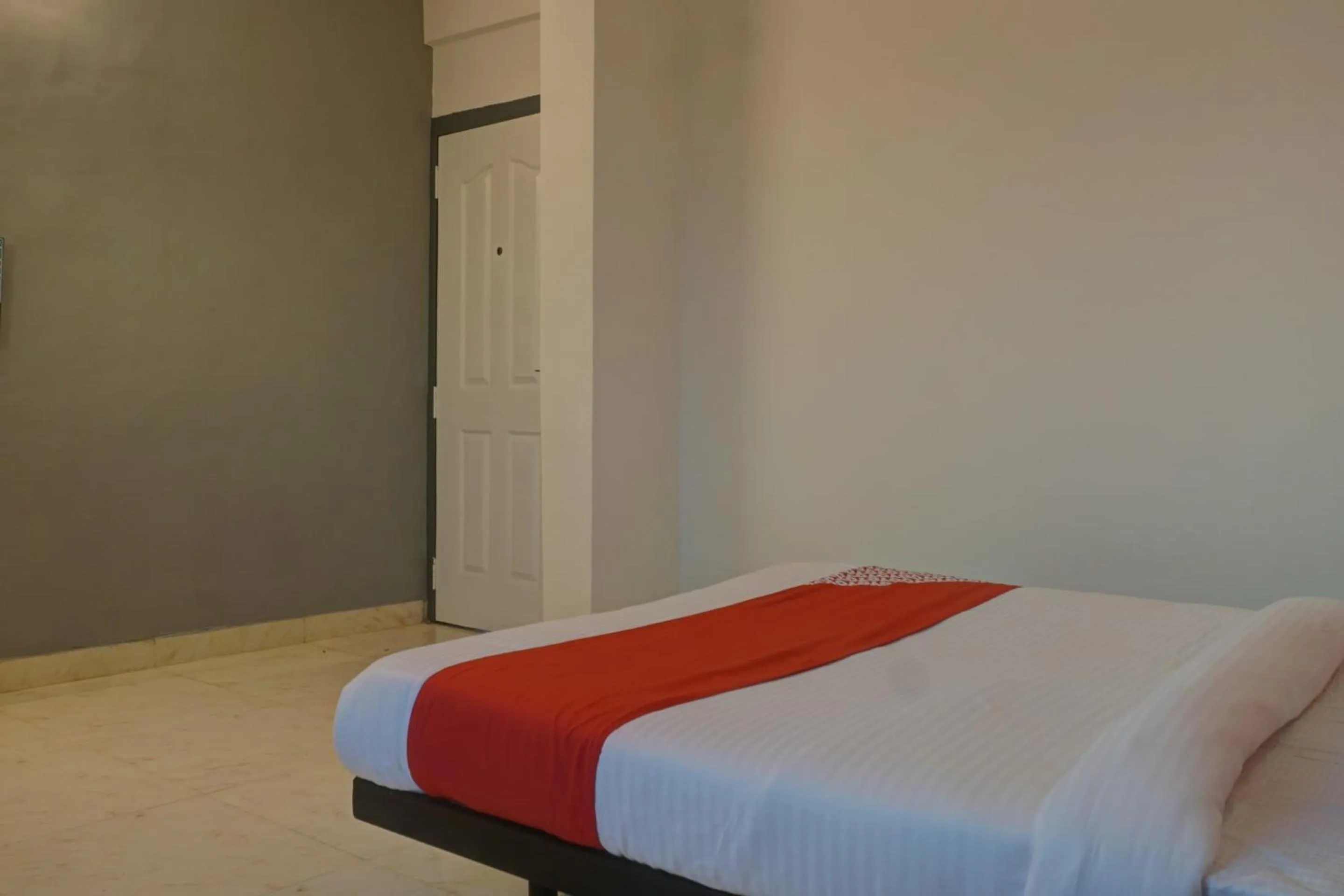 Bedroom in Hotel O Sbk Icon Near Fun Time Multiplex