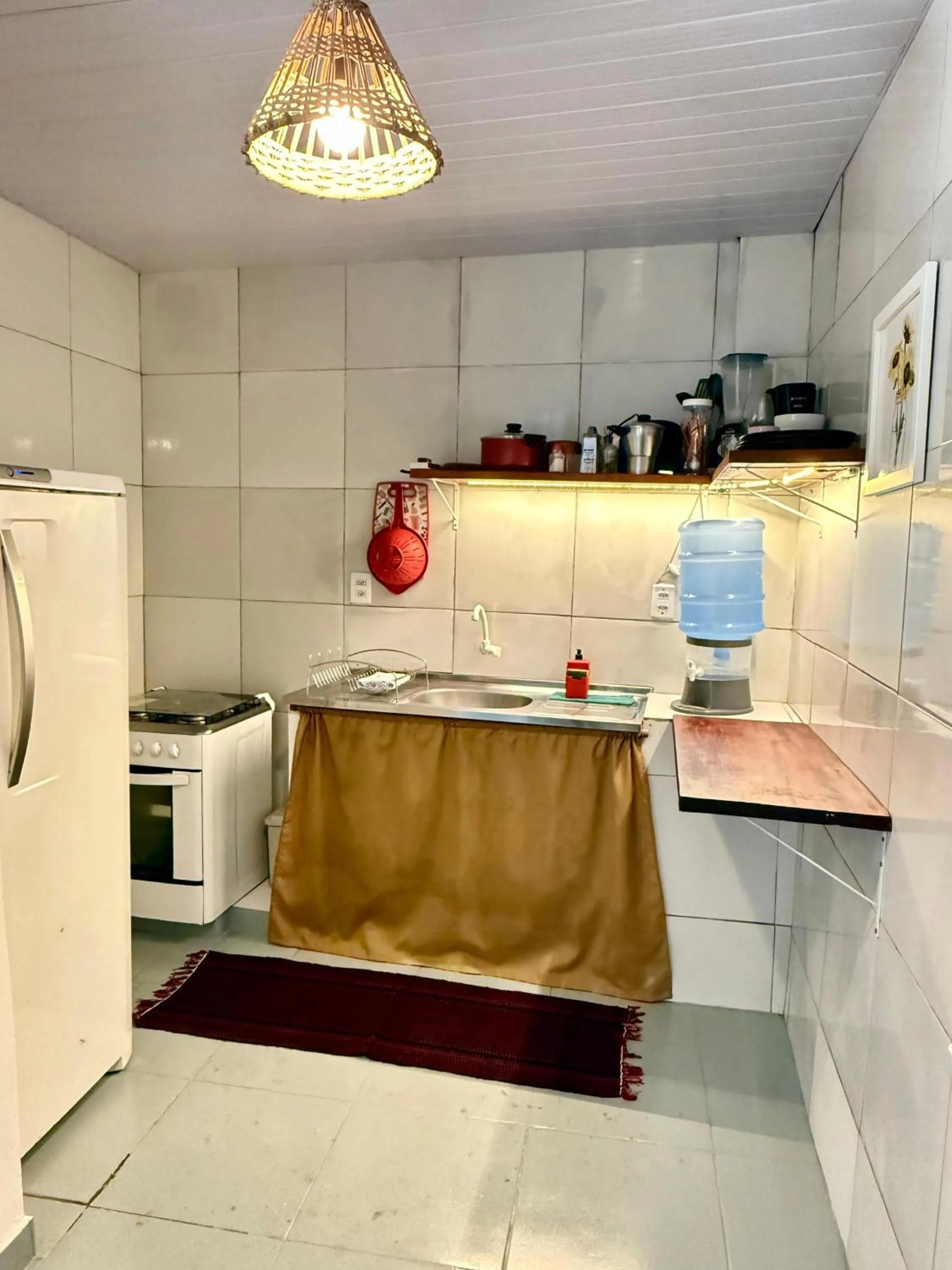 Kitchen or kitchenette in Cores da pipa flats