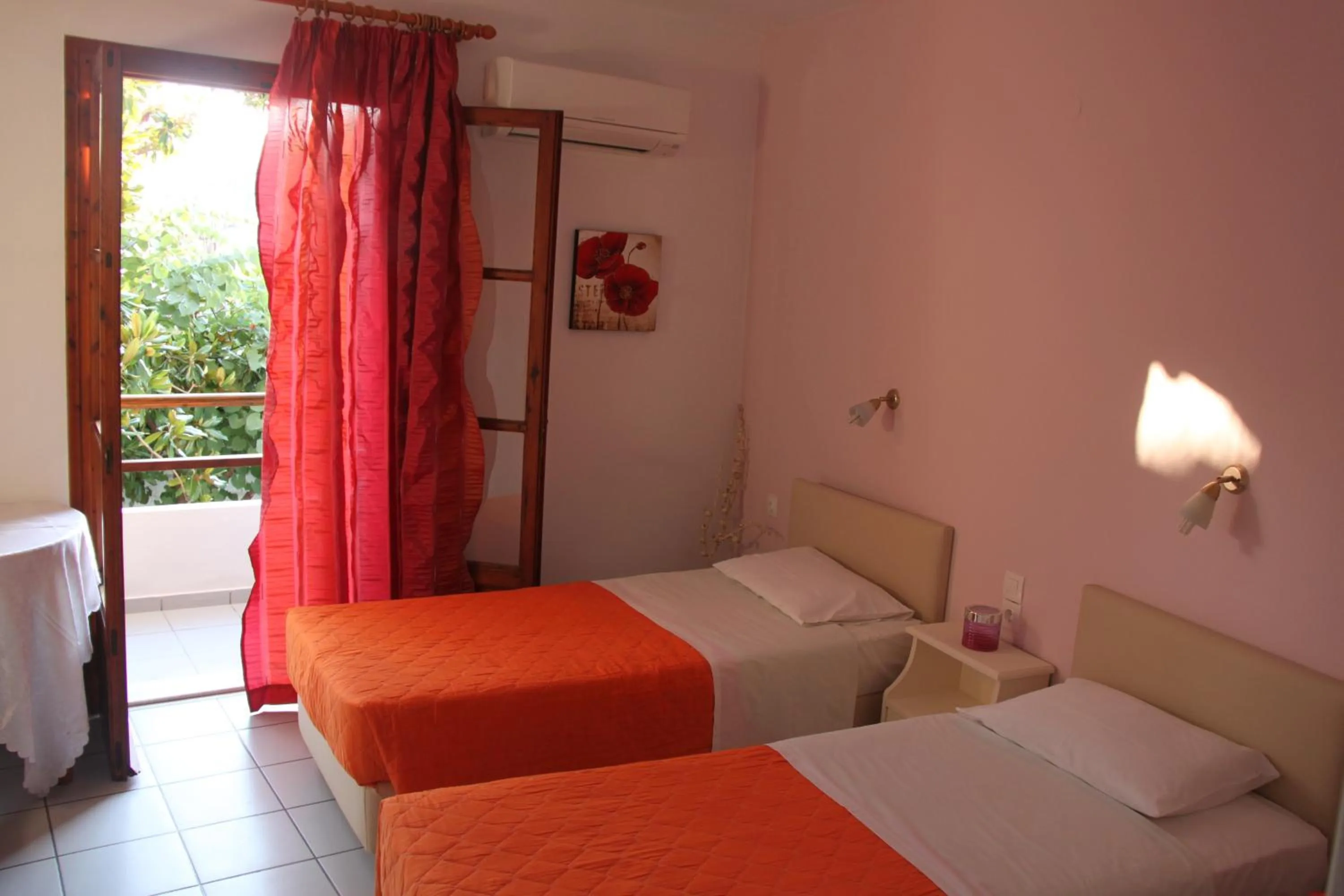 Bedroom, Bed in Vaya Zorba Studios