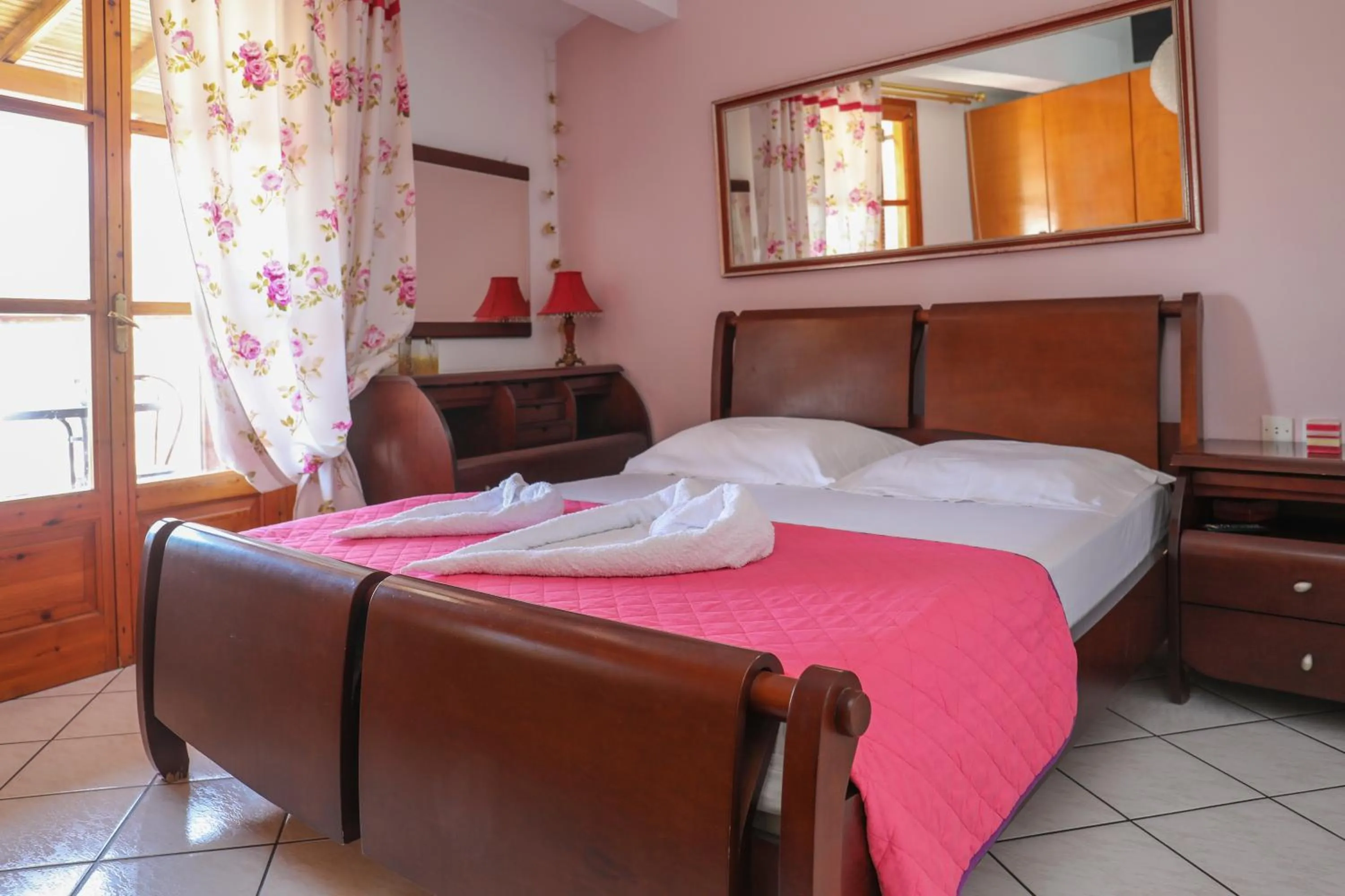 Bed in Vaya Zorba Studios