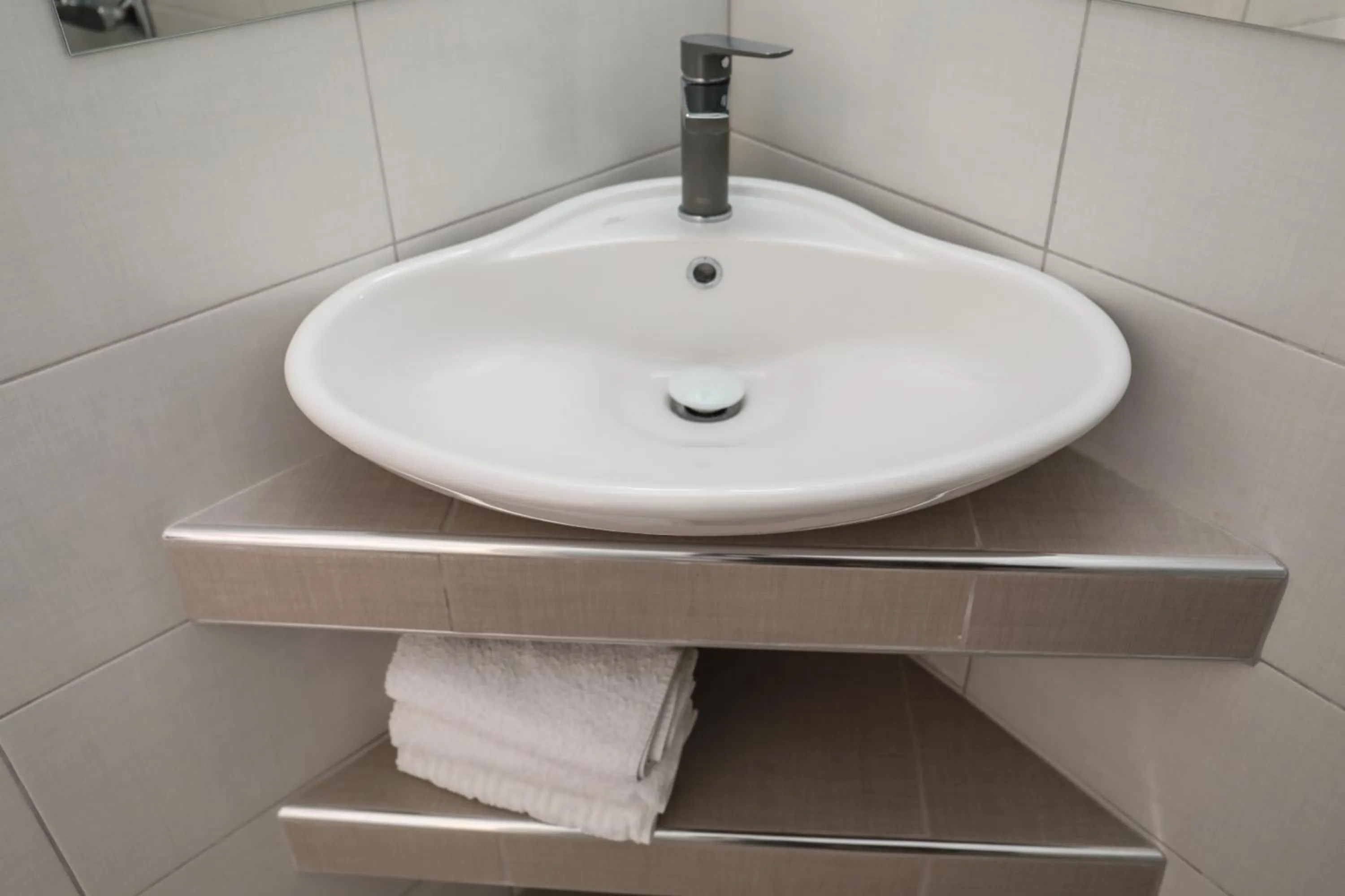 Bathroom in Vaya Zorba Studios