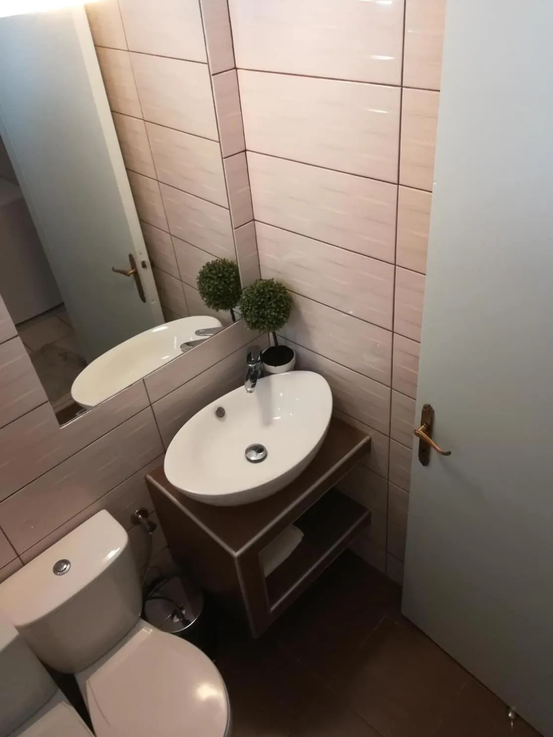 Shower in Vaya Zorba Studios