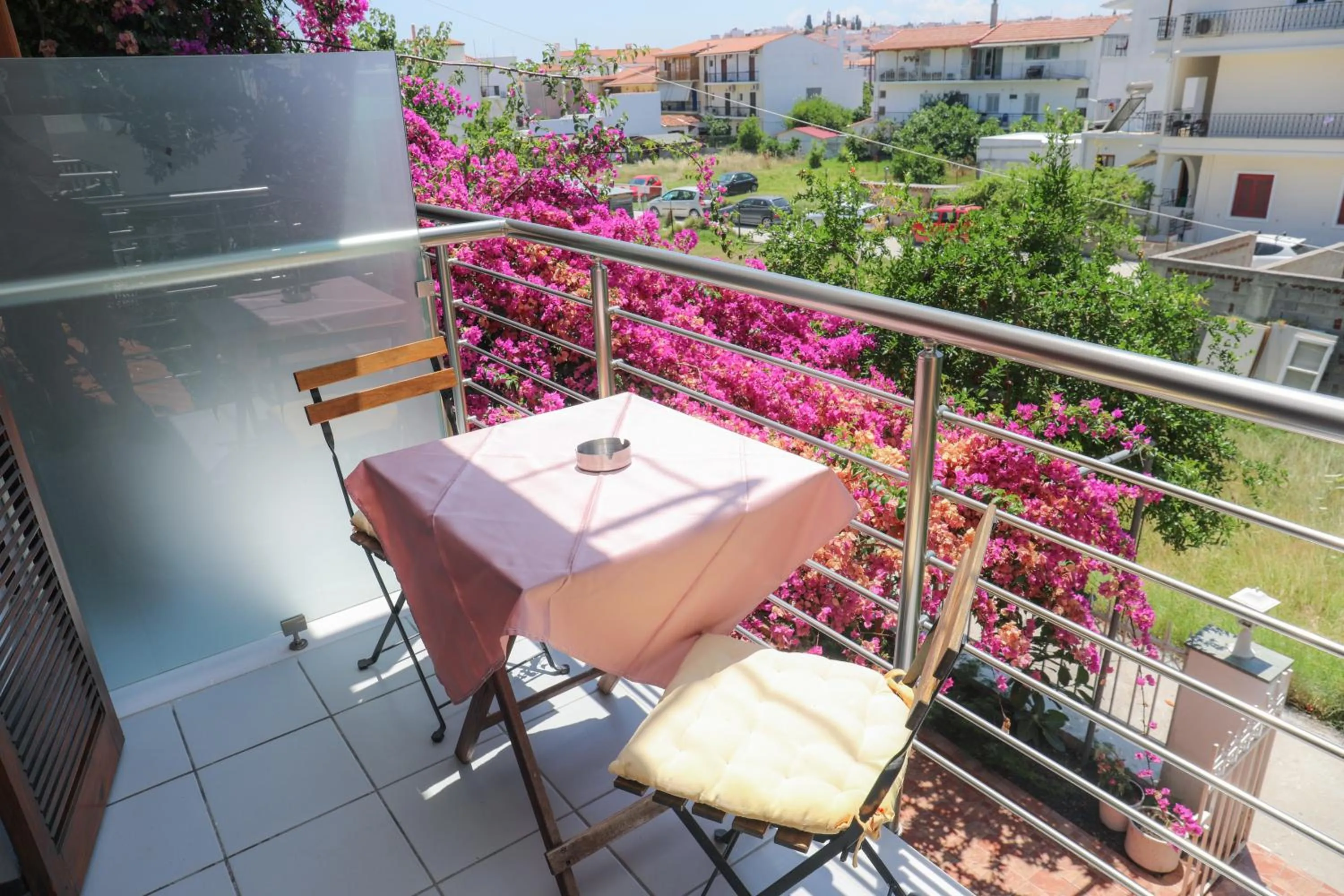 Patio in Vaya Zorba Studios