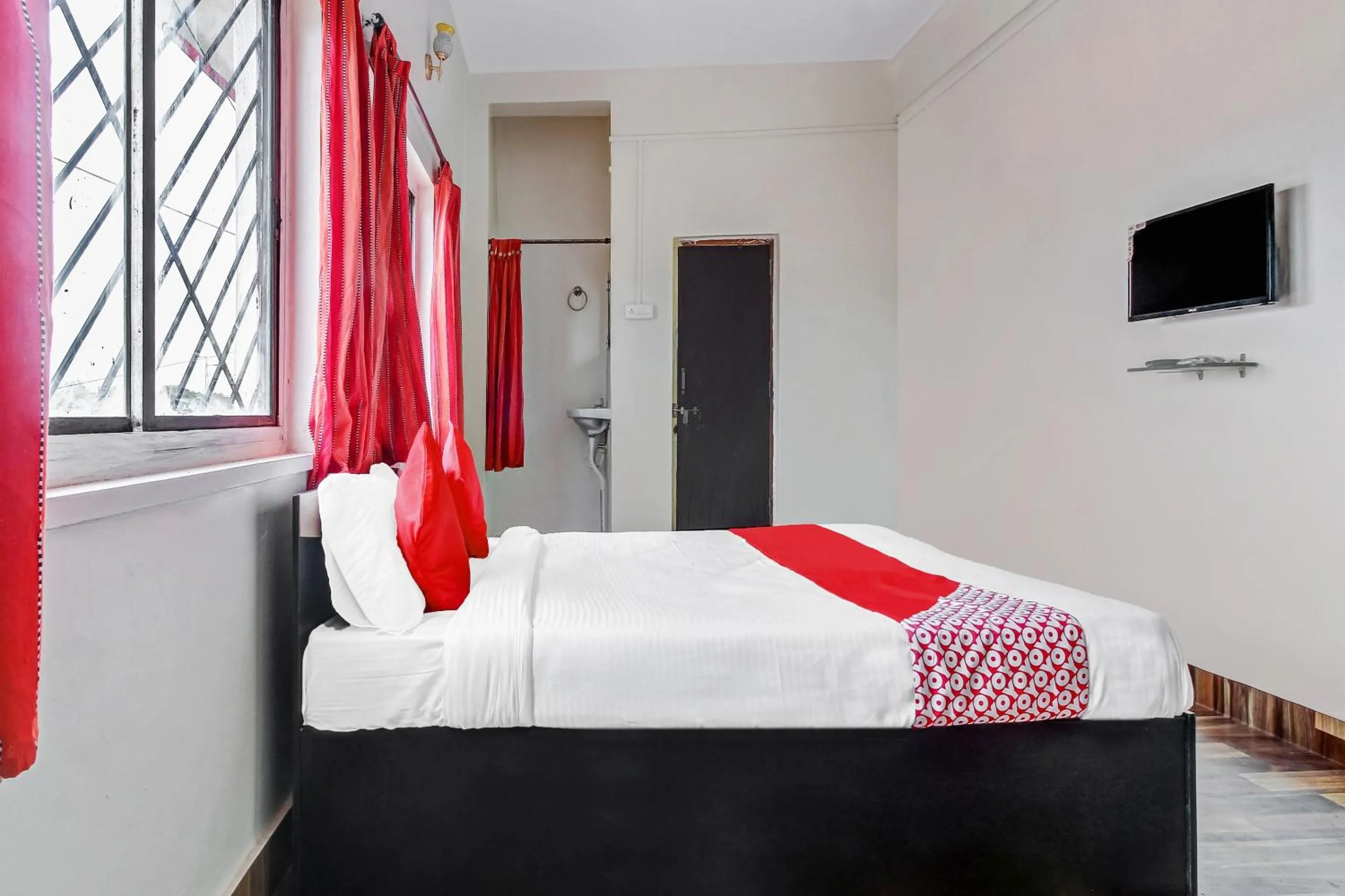 Bedroom, Bed in Super Hotel O Shree Balaji Lodging