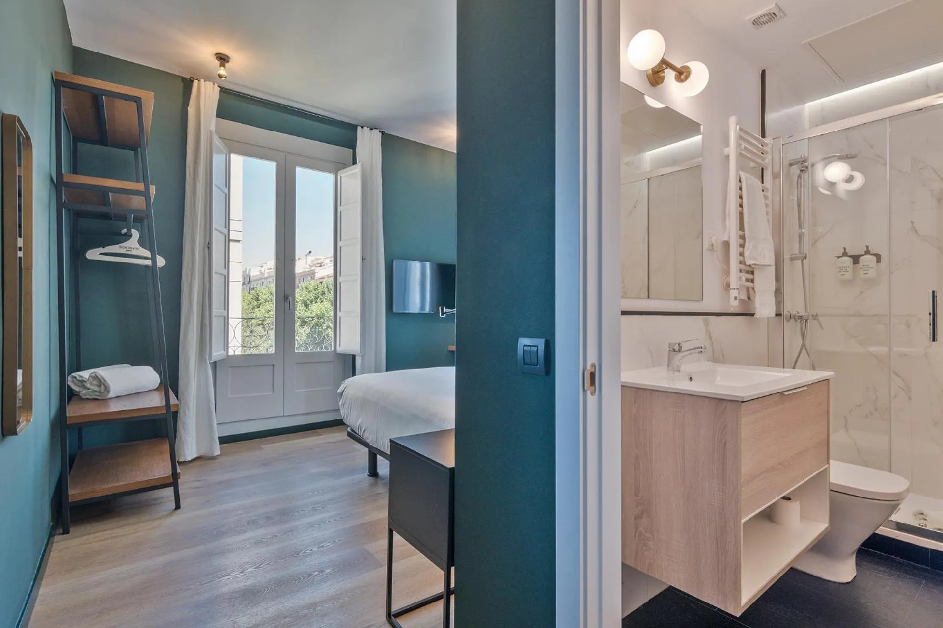 Bedroom in Uma Suites Atocha