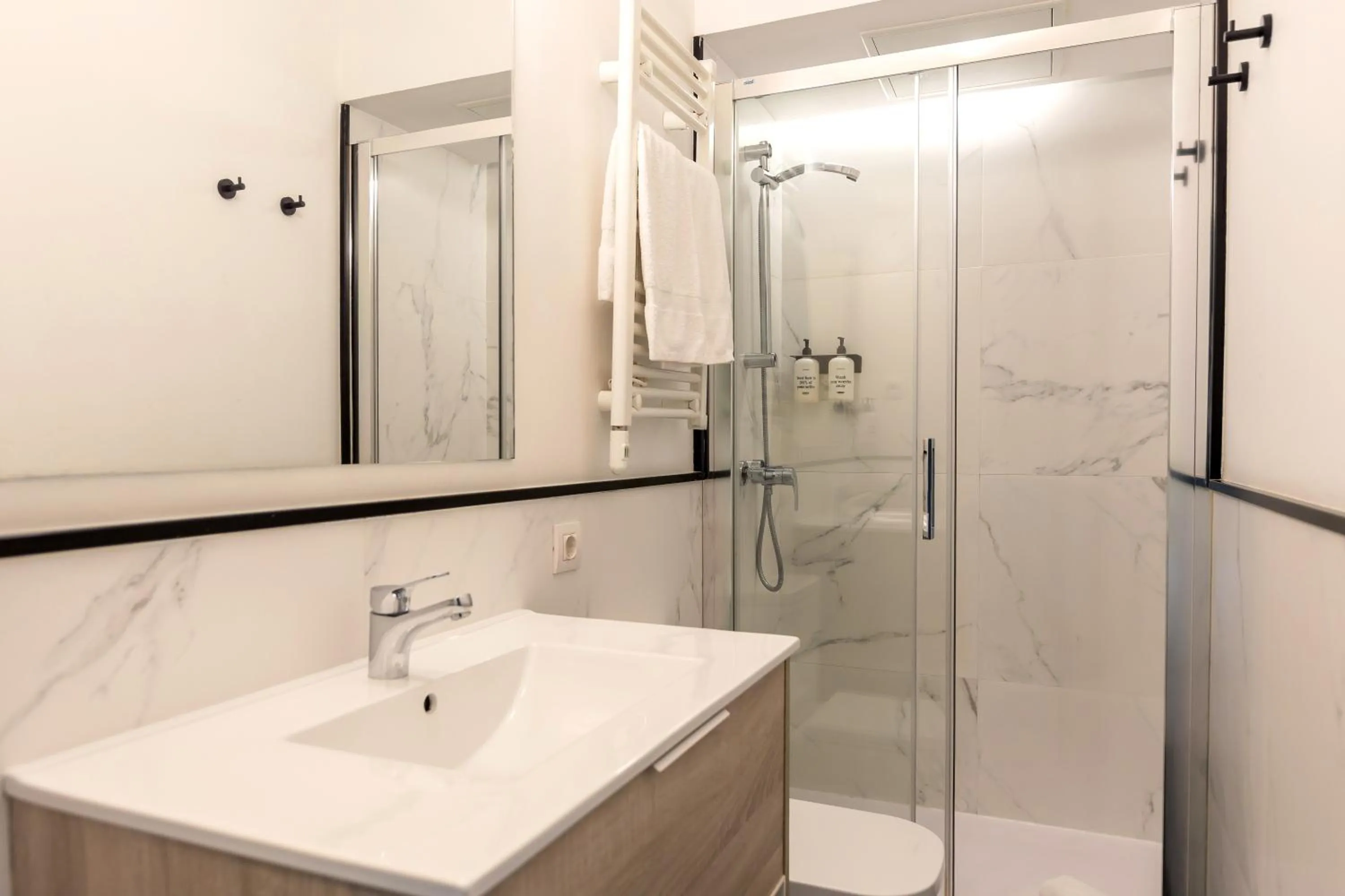 Bathroom in Colectia Stays Atocha