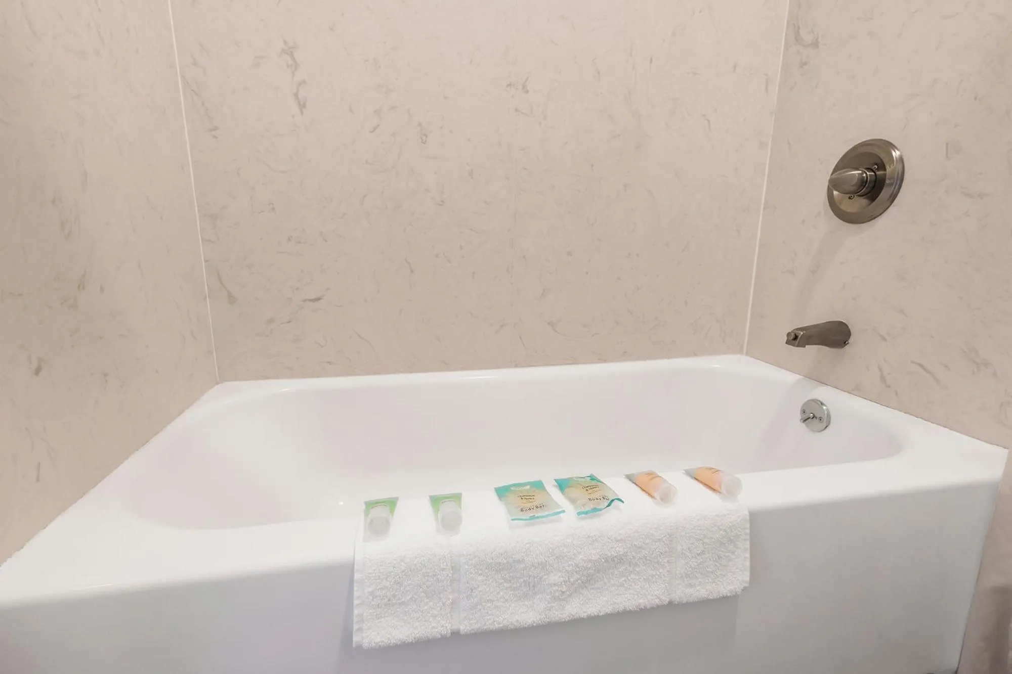 Bathroom in Heritage Inn Express Chico