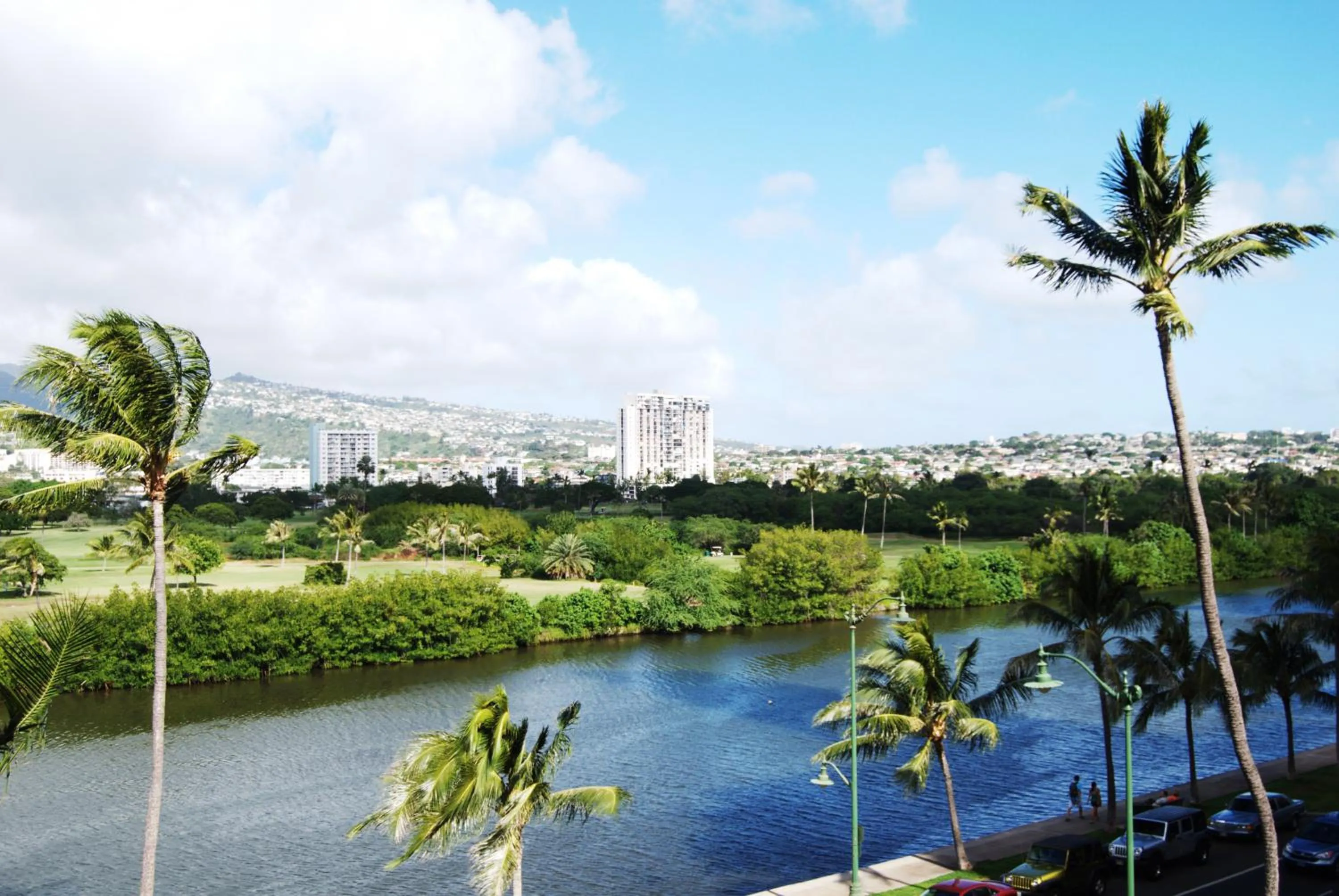 Day in Holiday Surf Hotel (with full kitchen)