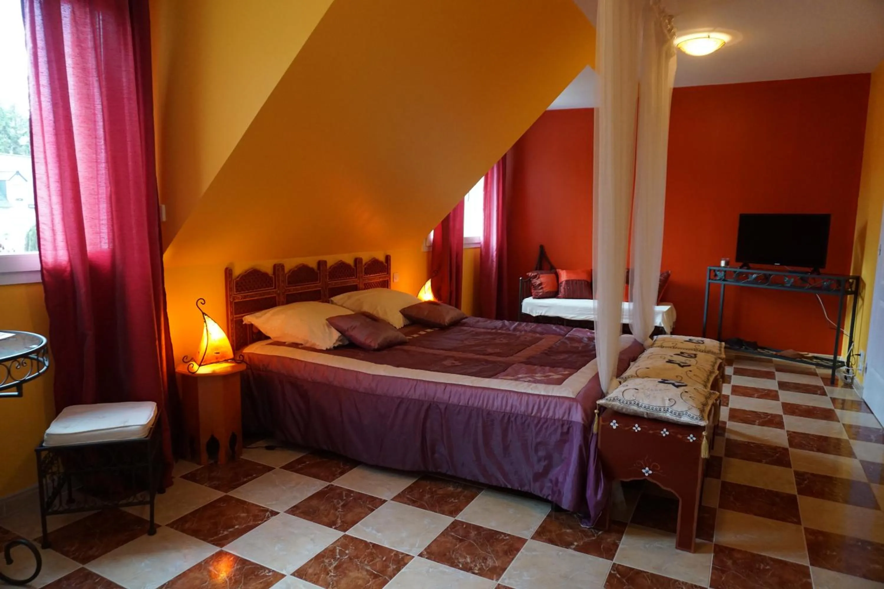 Bed in Les Centauris