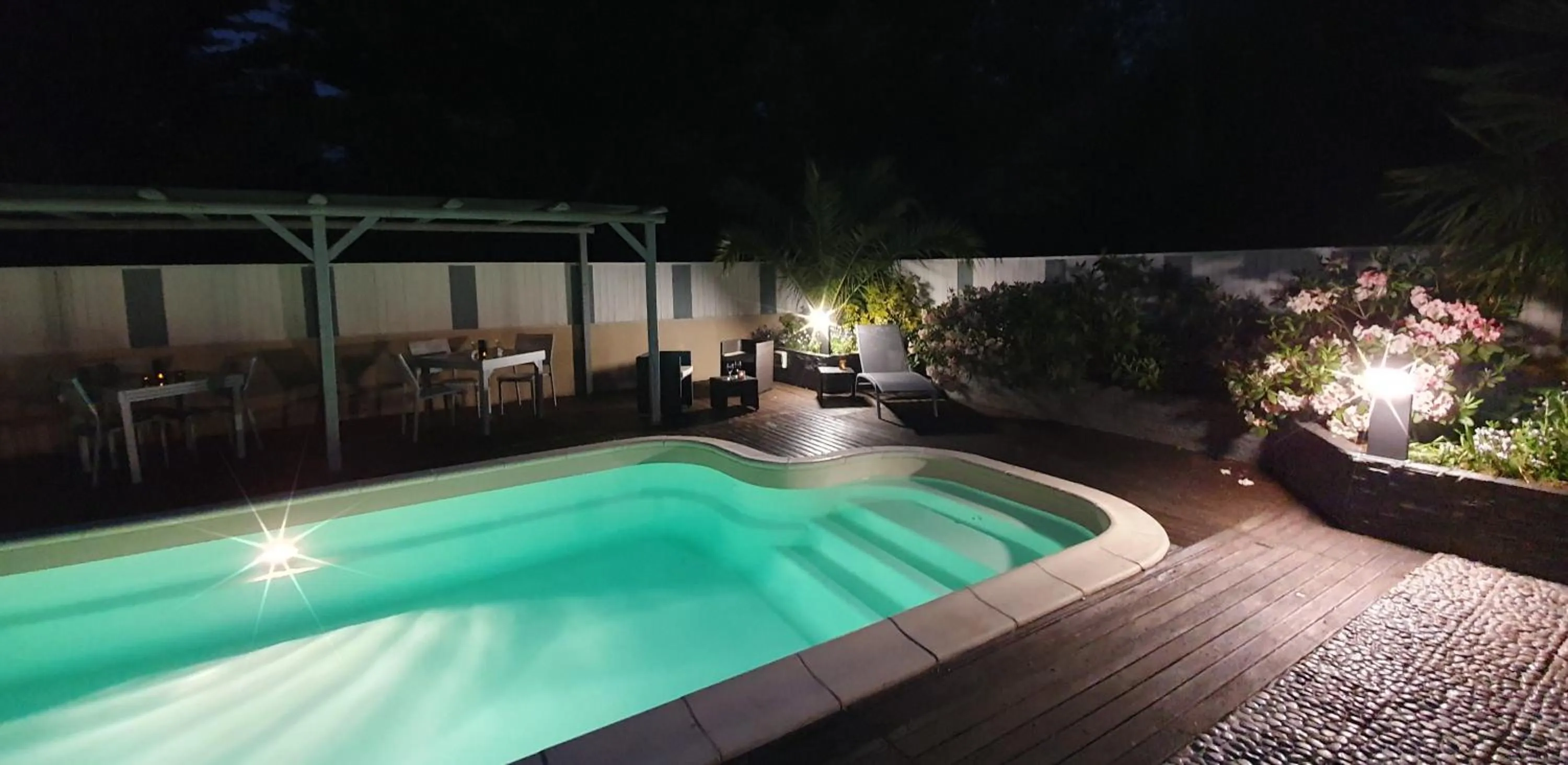 Swimming pool in Les Centauris