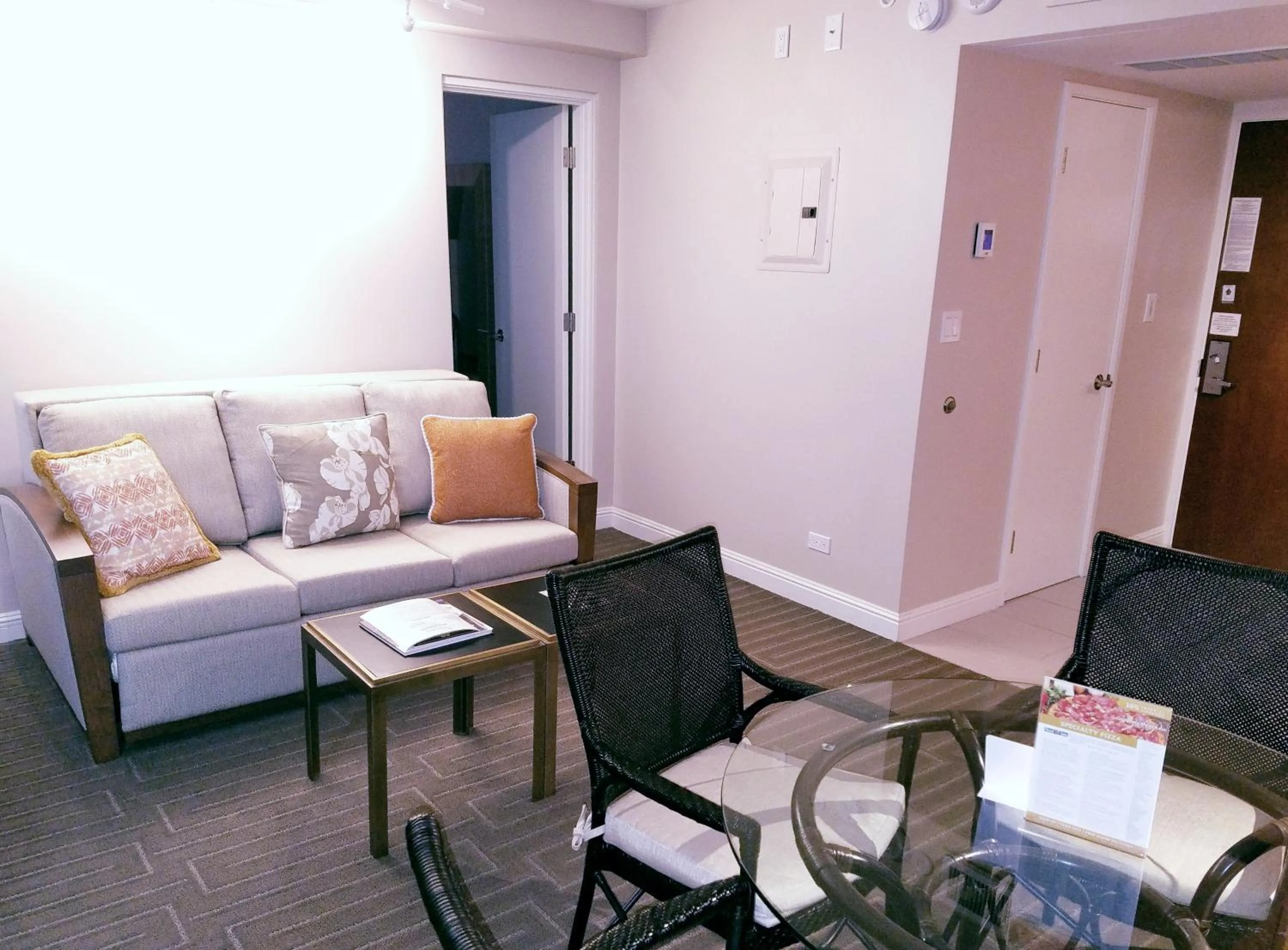 Living room in Imperial Hawaii Resort