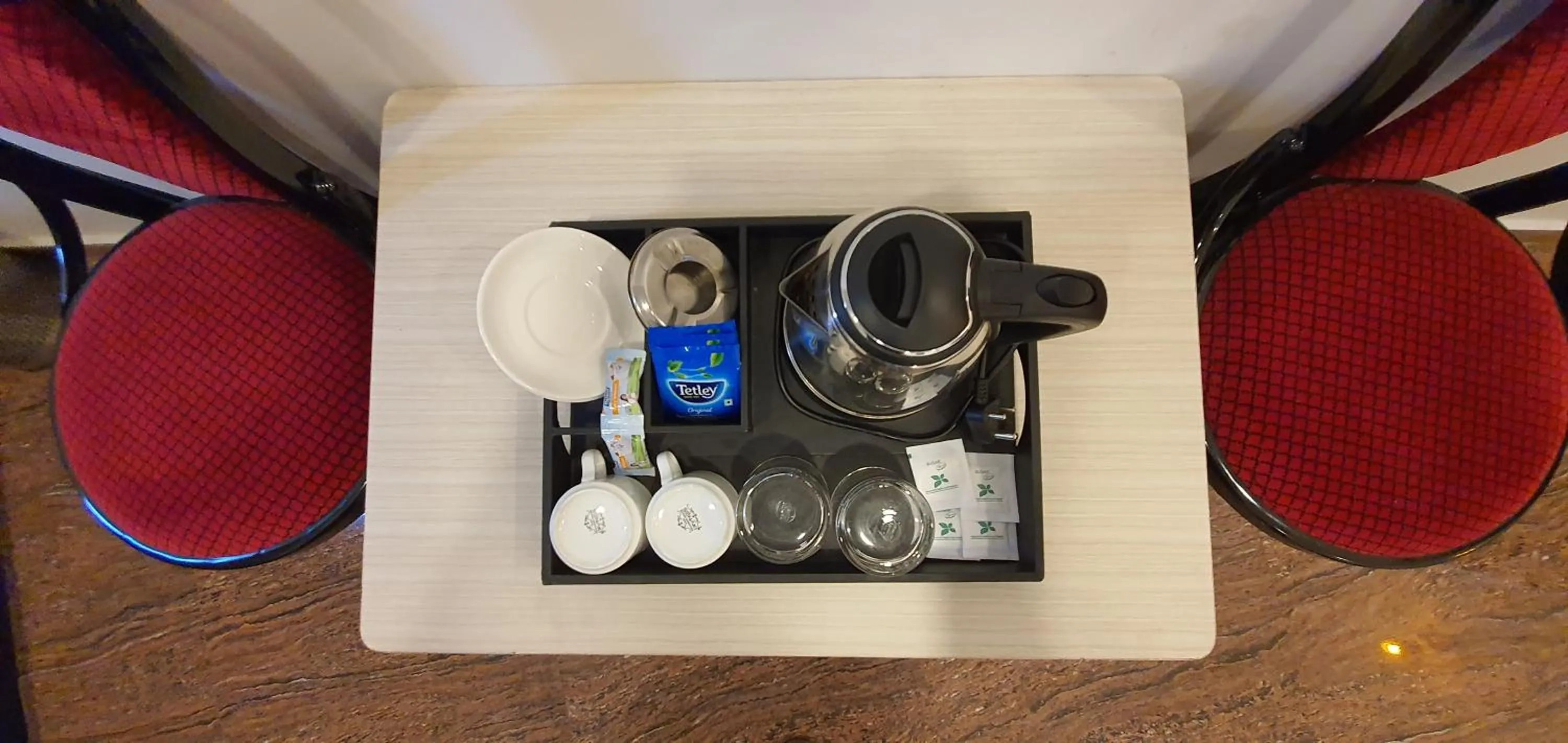 Coffee/tea facilities in COSY CHAMBRE