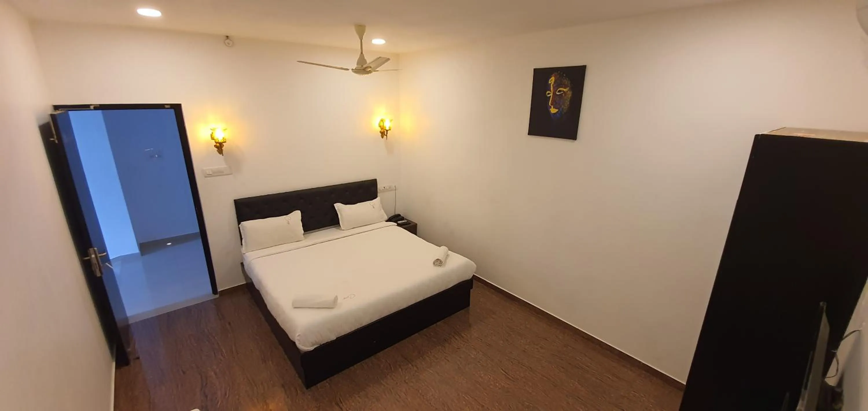 Photo of the whole room, Bed in COSY CHAMBRE