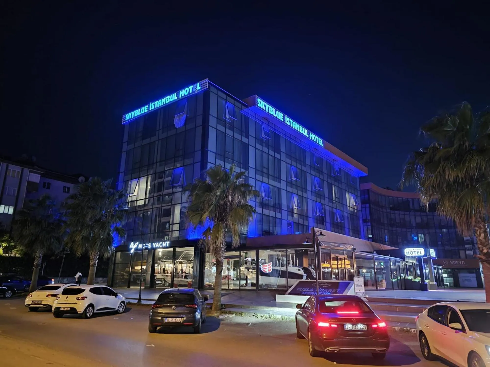 Property building in SKYBLUE İSTANBUL HOTEL