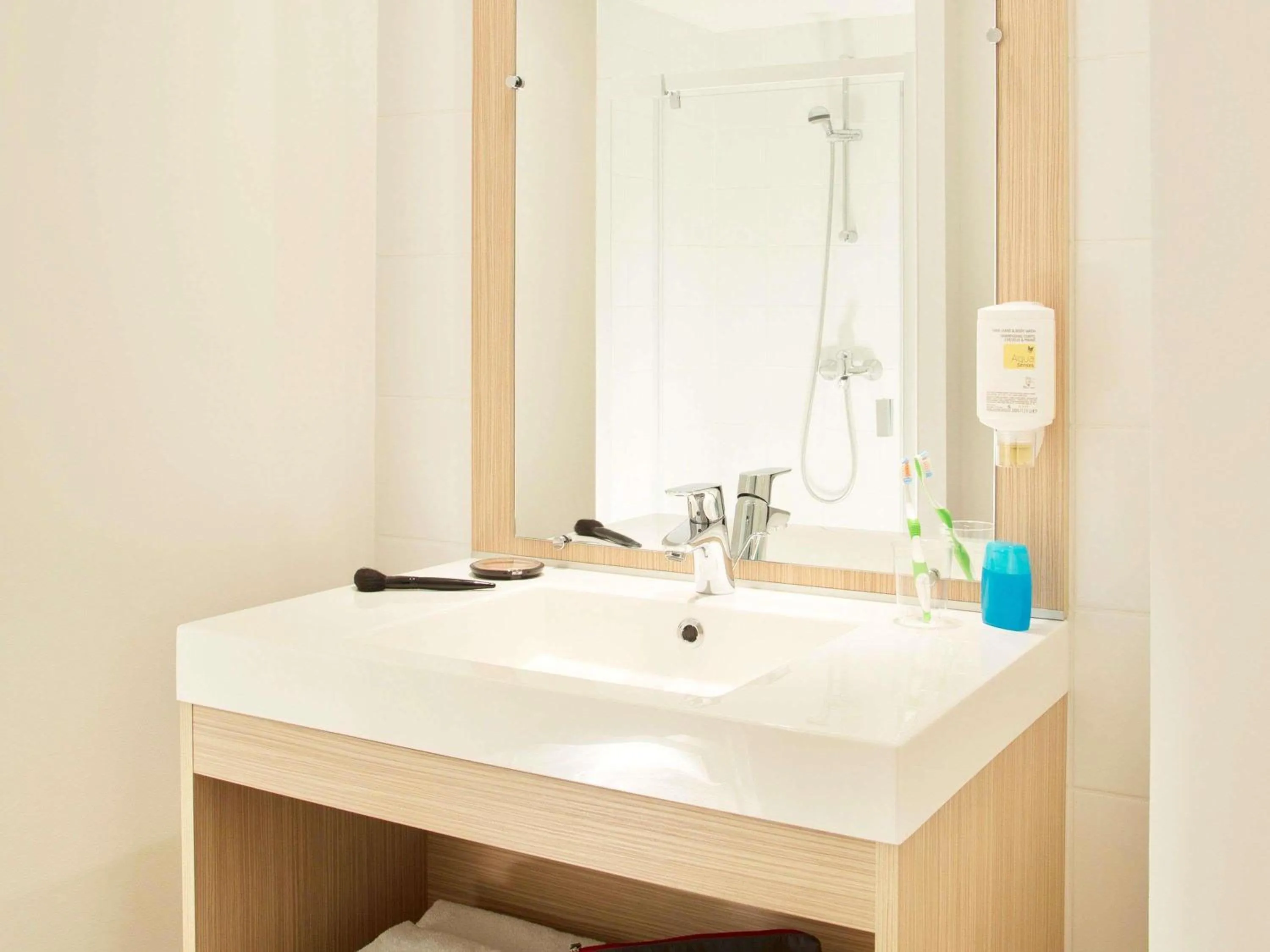 Bedroom in Aparthotel Adagio Access Le Havre Les Docks