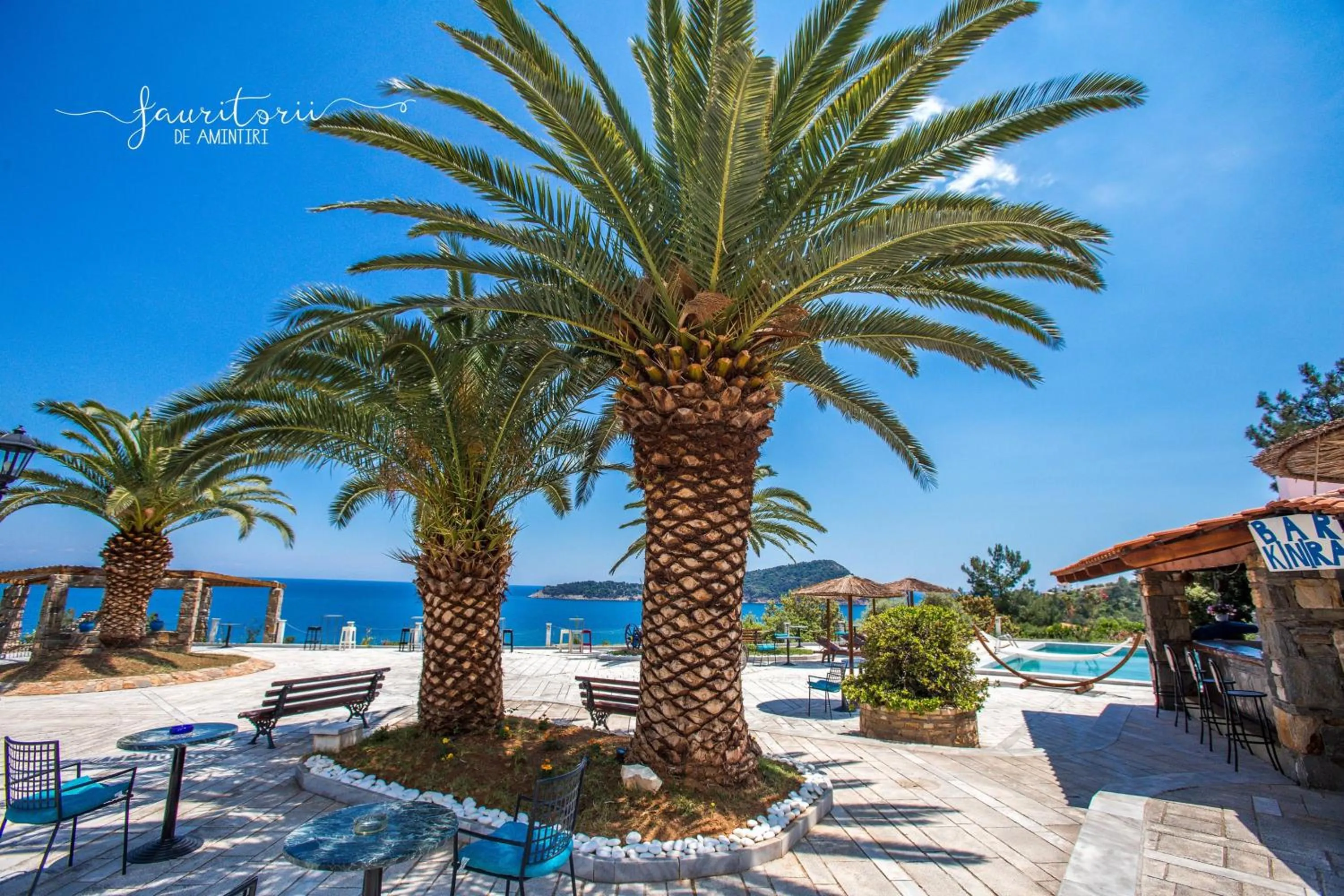 Restaurant/places to eat in Kinira Beach Hotel