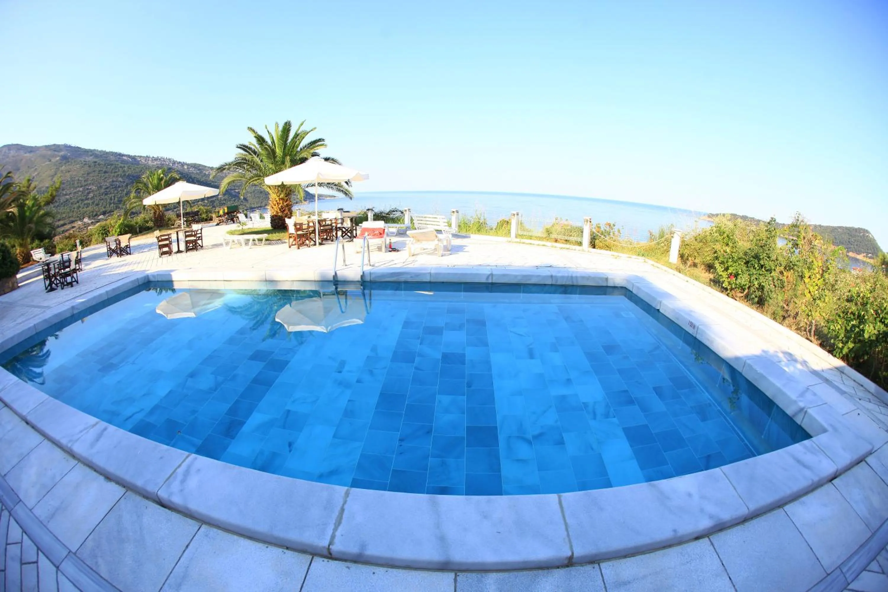 Garden view in Kinira Beach Hotel