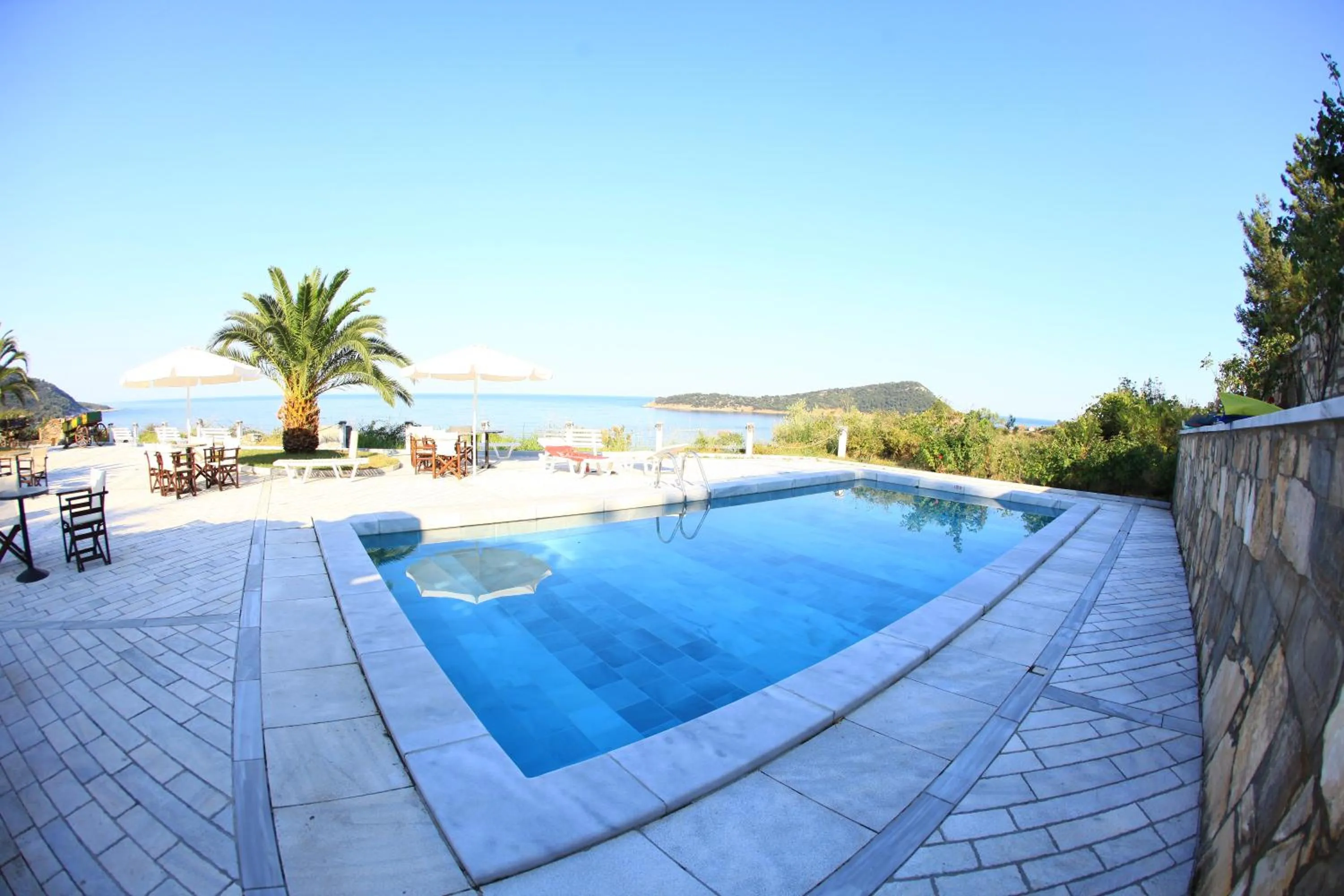 Garden view in Kinira Beach Hotel