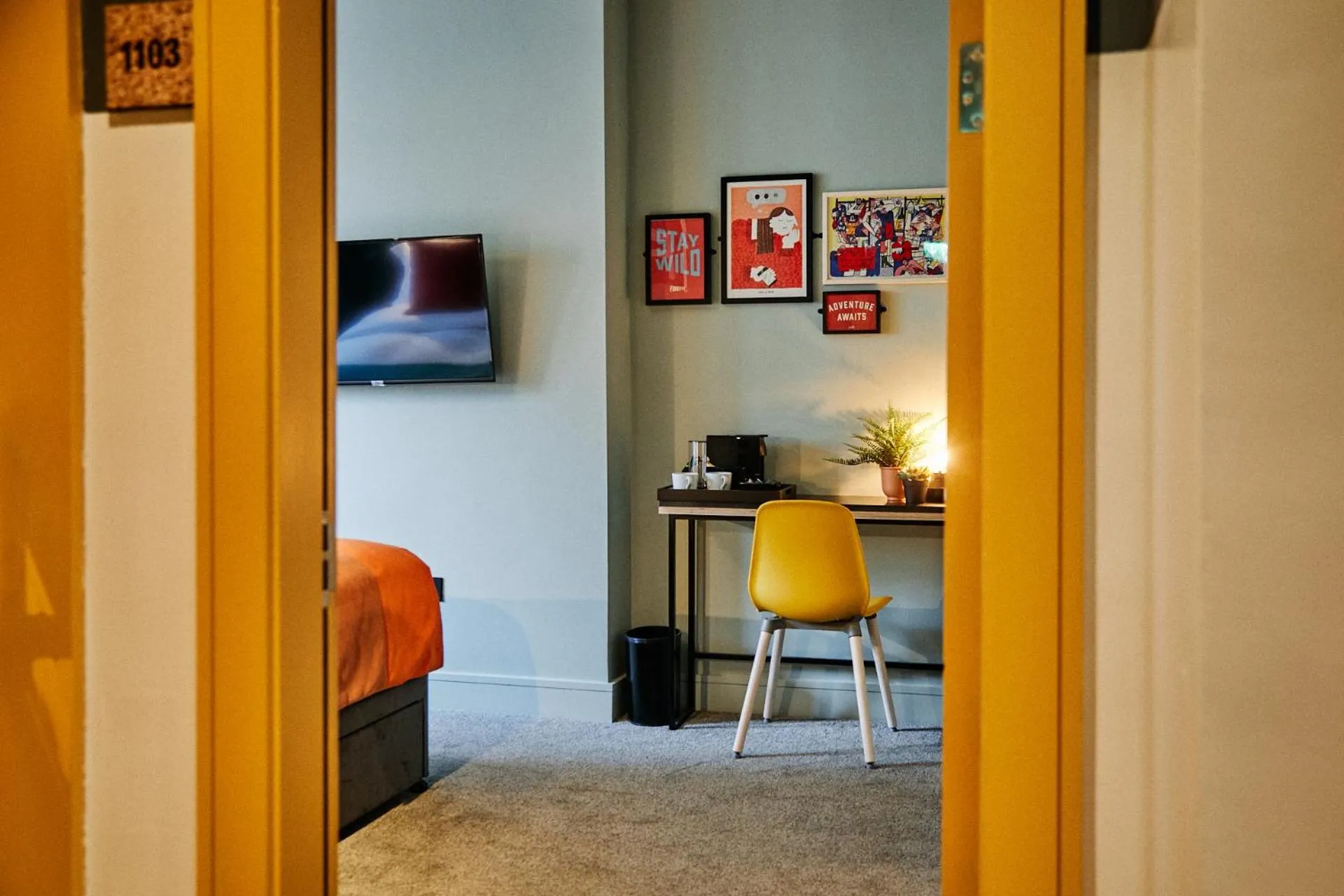 Seating area in Firefly Carrolls