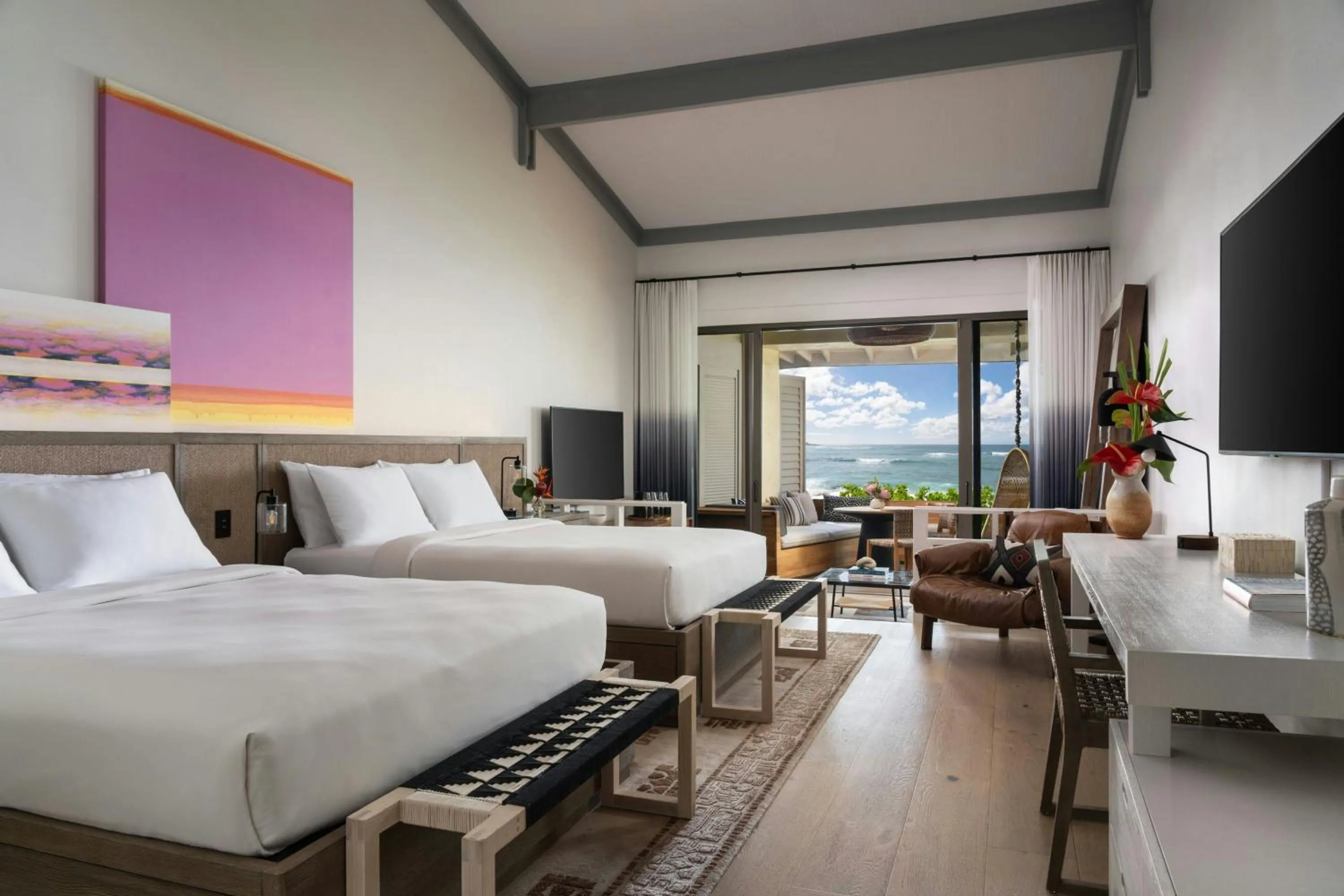 Photo of the whole room, Bed in The Ritz-Carlton O'ahu, Turtle Bay