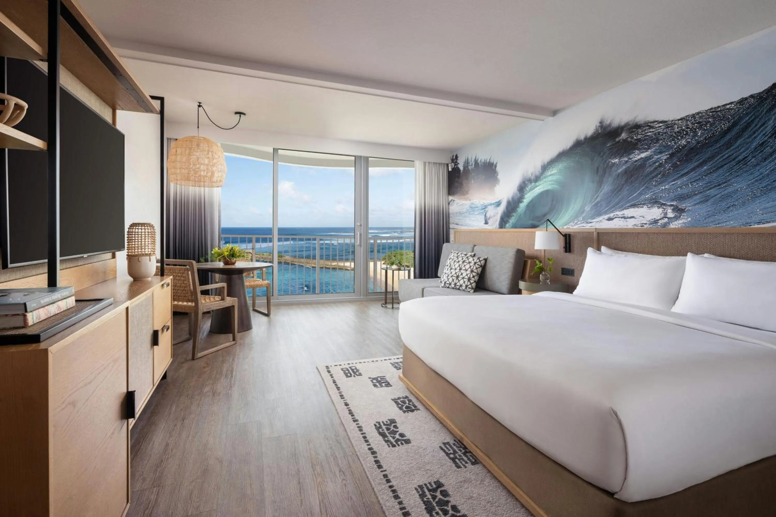 Photo of the whole room, Bed in The Ritz-Carlton O'ahu, Turtle Bay