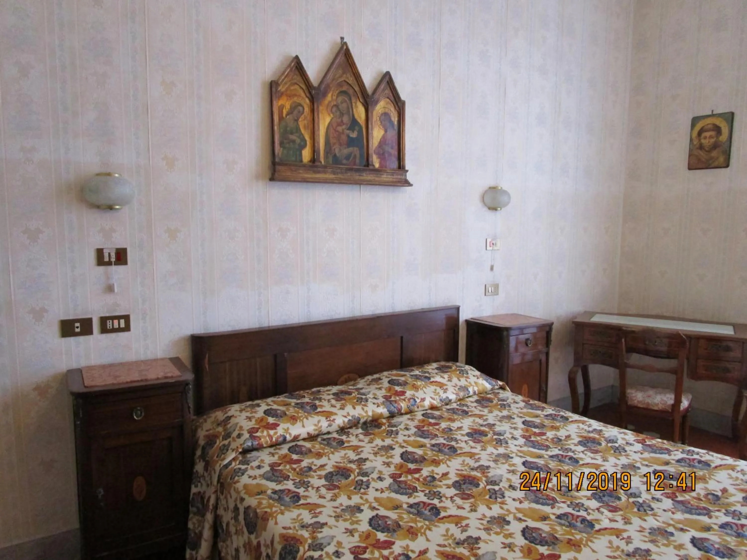 Bed in Casa S. Giuseppe di Cluny