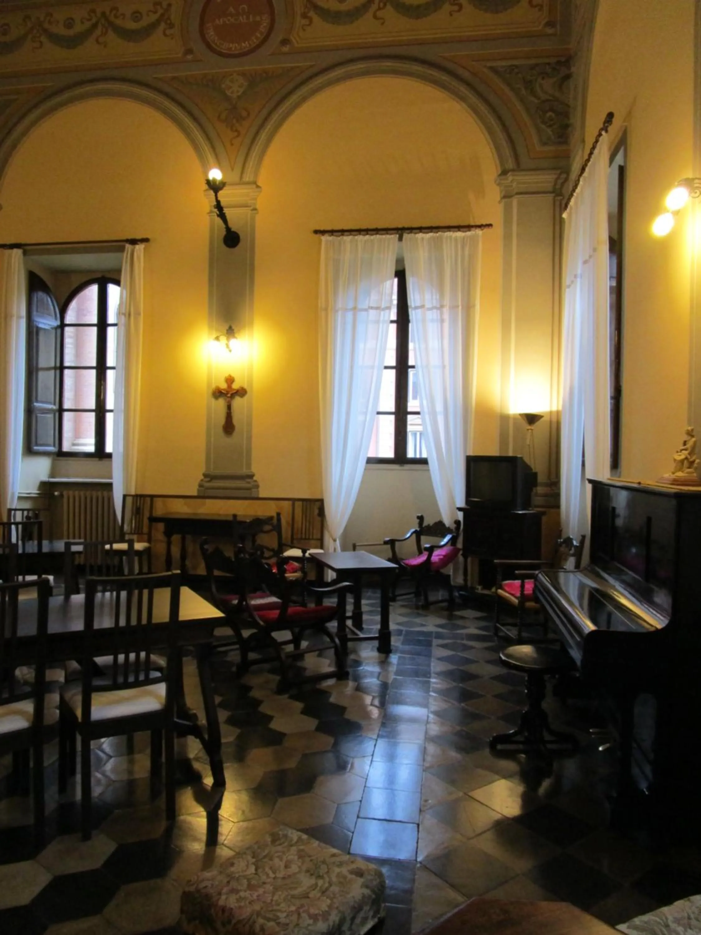Communal lounge/ TV room in Casa S. Giuseppe di Cluny