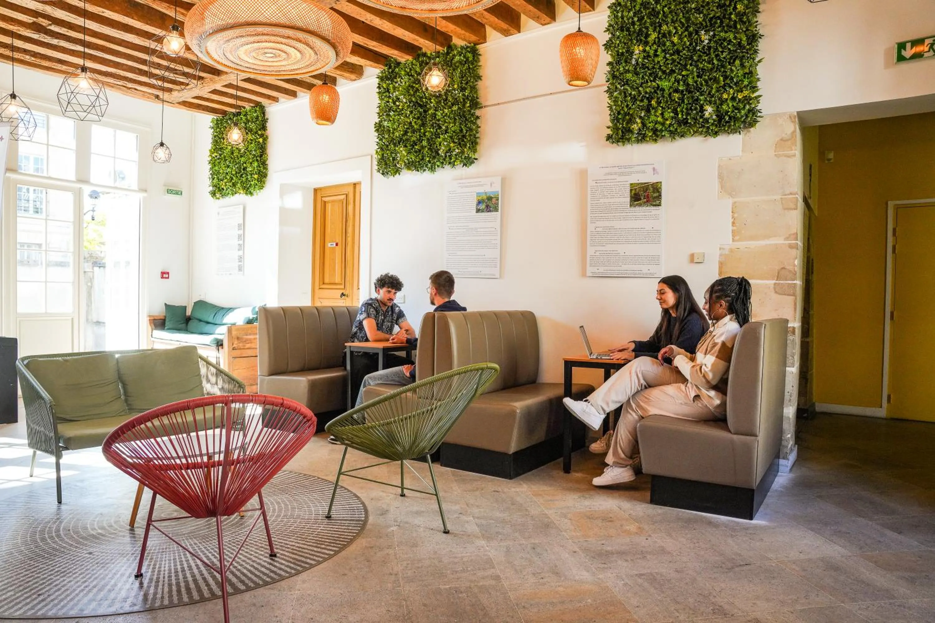 Property building in MIJE MARAIS Hostel