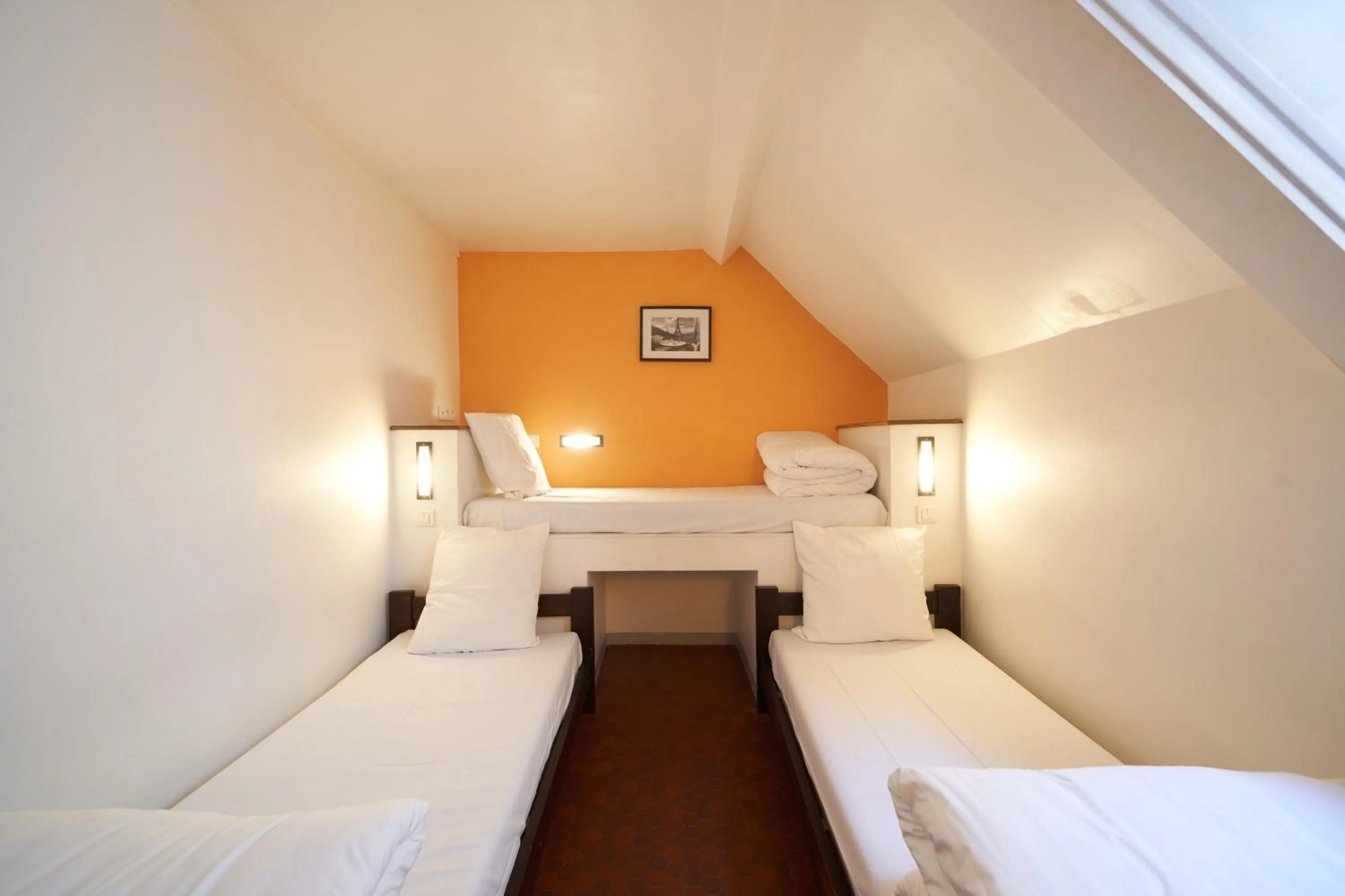 Bed in MIJE MARAIS Hostel